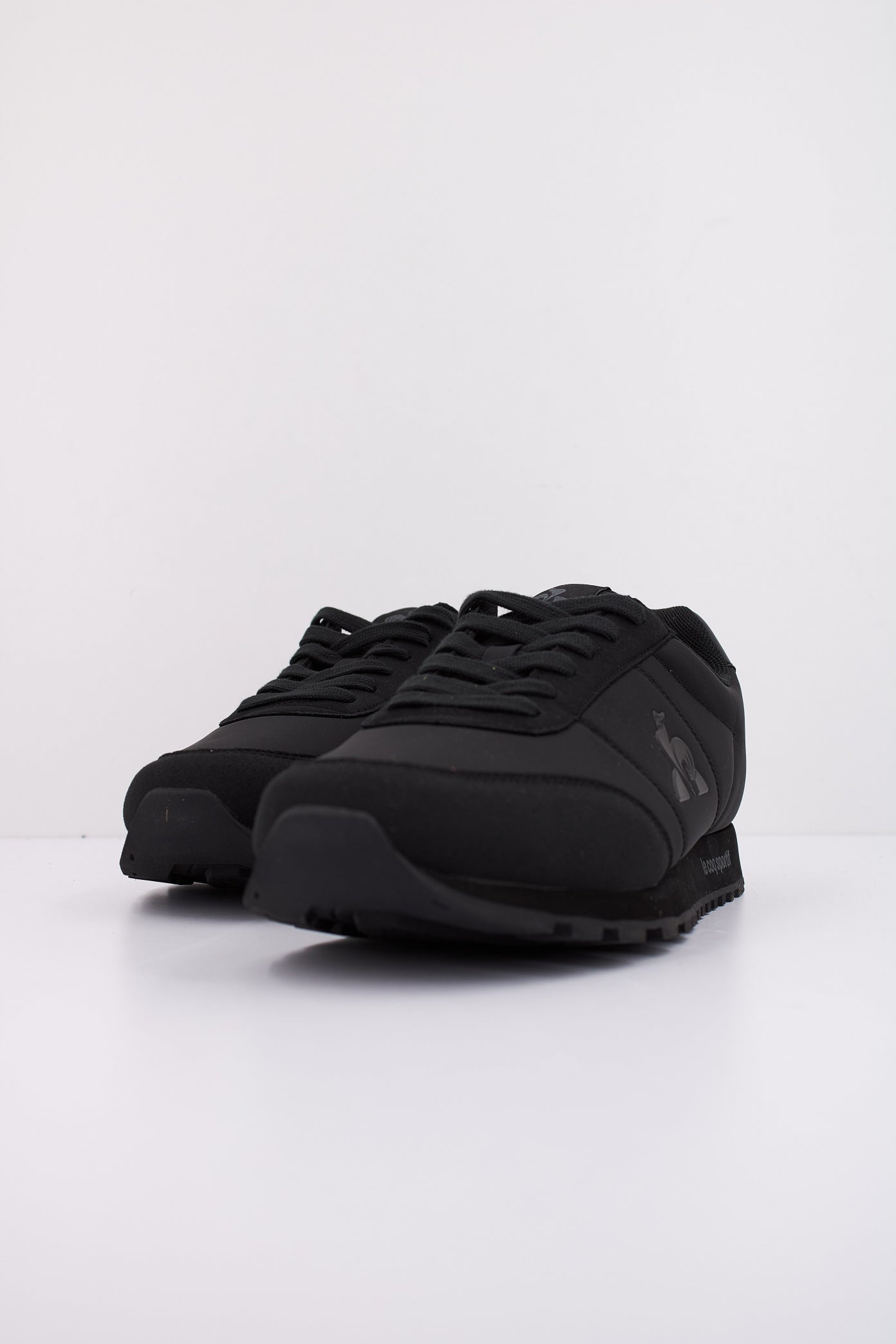 LE COQ SPORTIF RACERONE en color NEGRO  (2)