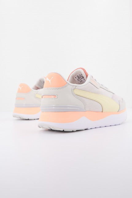 PUMA  VOYAGE PREMIUM en color NARANJA  (3)