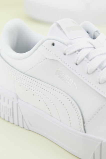 PUMA  CARINA . en color BLANCO  (4)