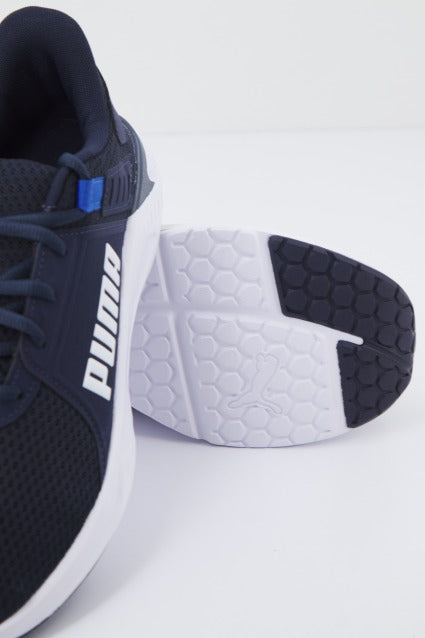 PUMA FTR CONNECT en color AZUL  (3)