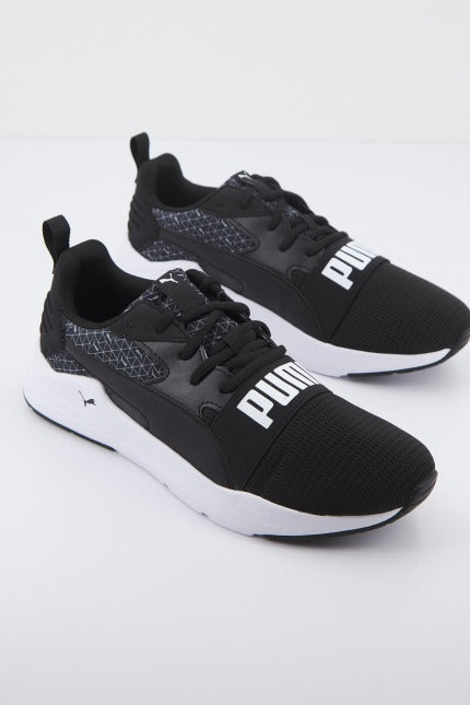 PUMA WIRED RUN PURE en color NEGRO  (1)