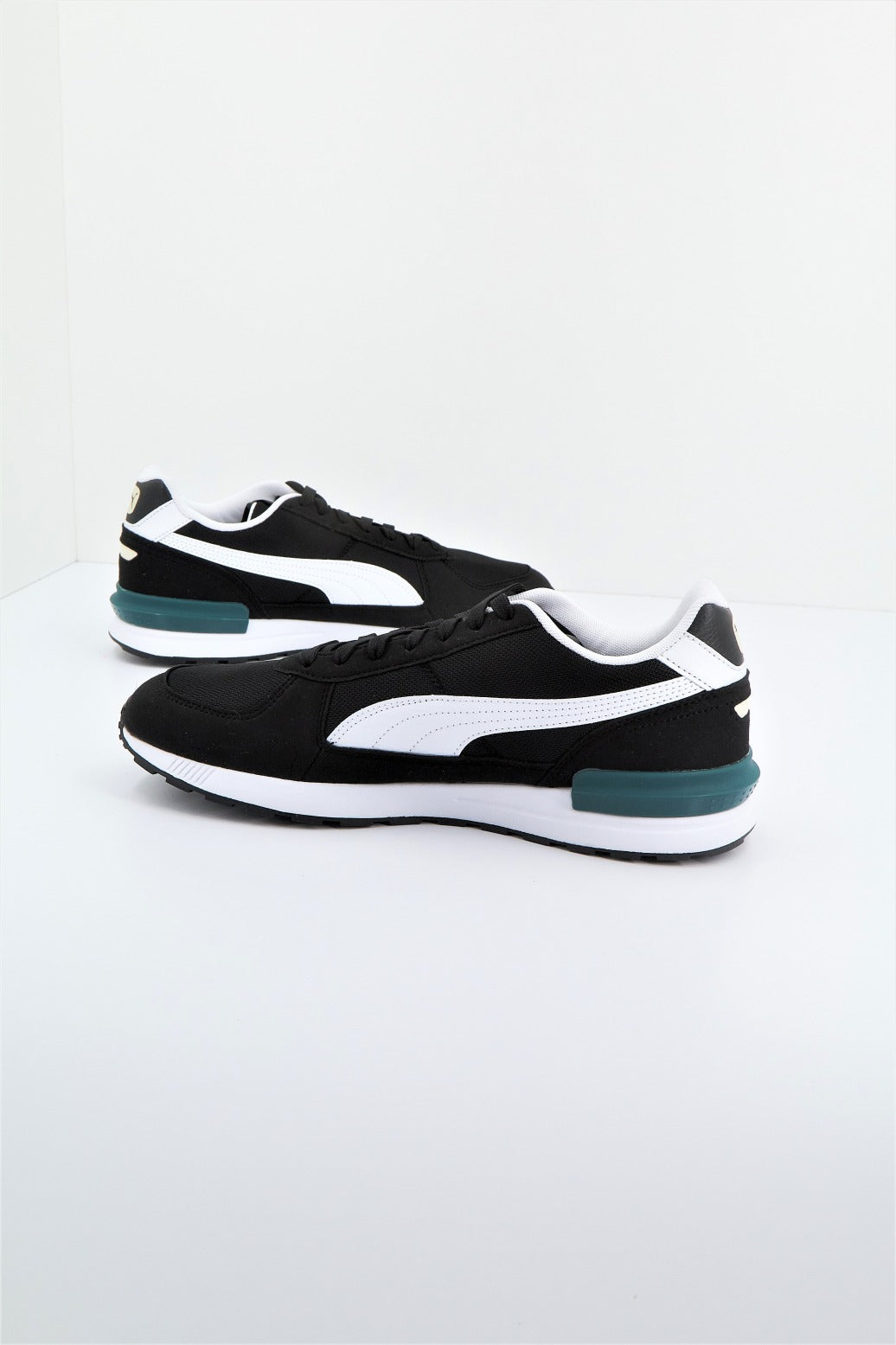 PUMA GRAVITON en color NEGRO  (4)