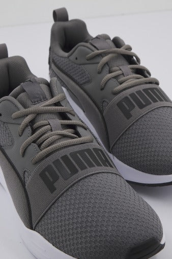 PUMA WIRED RUN PURE en color GRIS  (4)