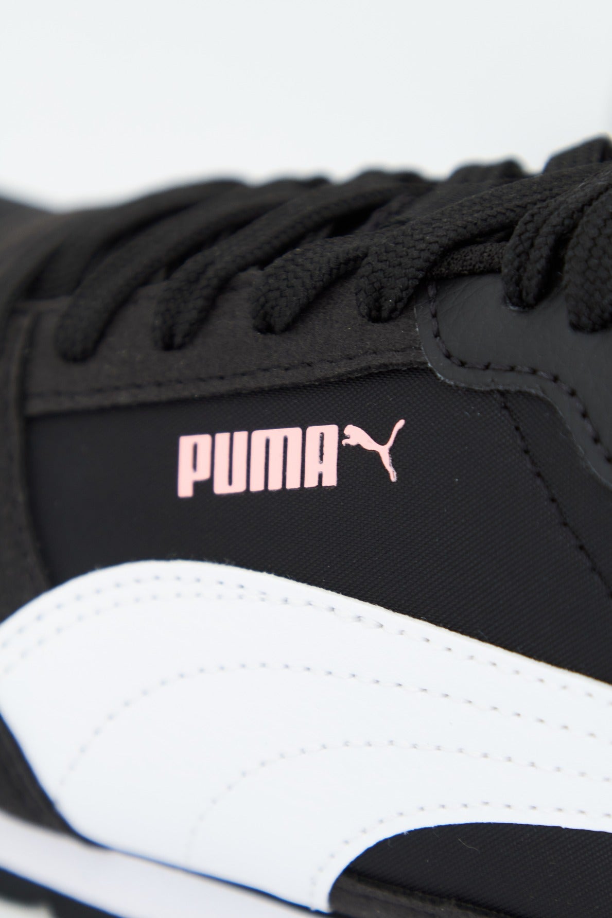 PUMA ST RUNNER V NL en color NEGRO  (3)