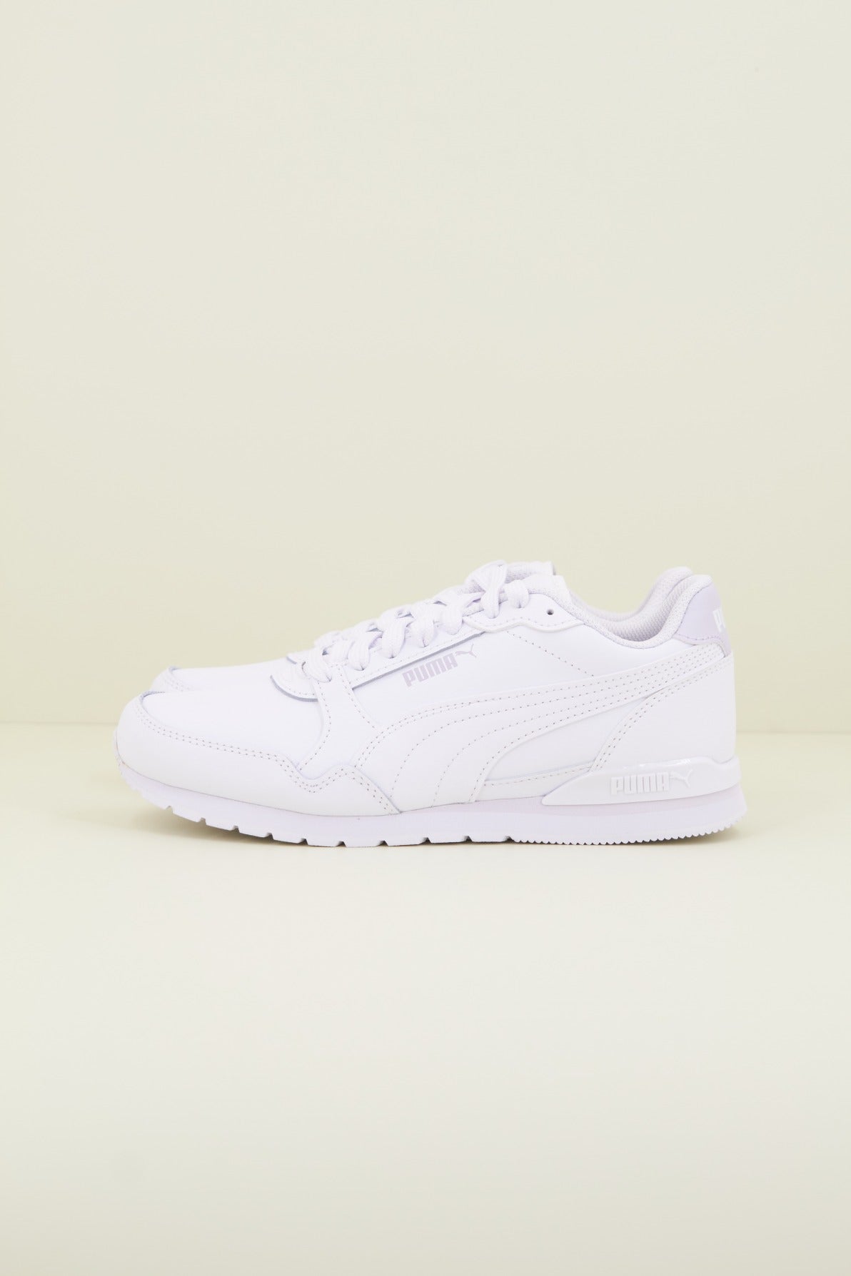 PUMA ST RUNNER V L en color BLANCO  (1)