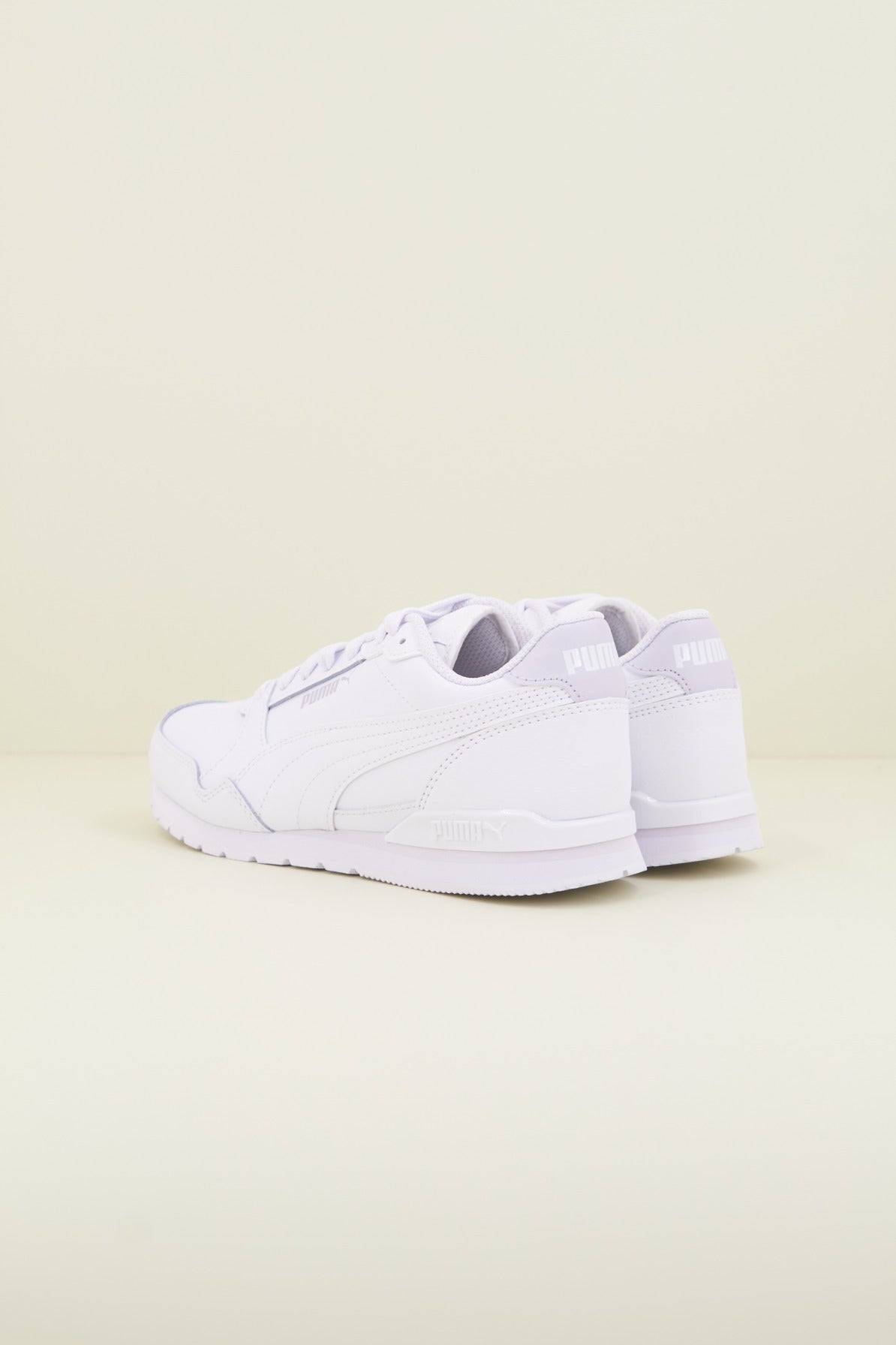 PUMA ST RUNNER V L en color BLANCO  (3)