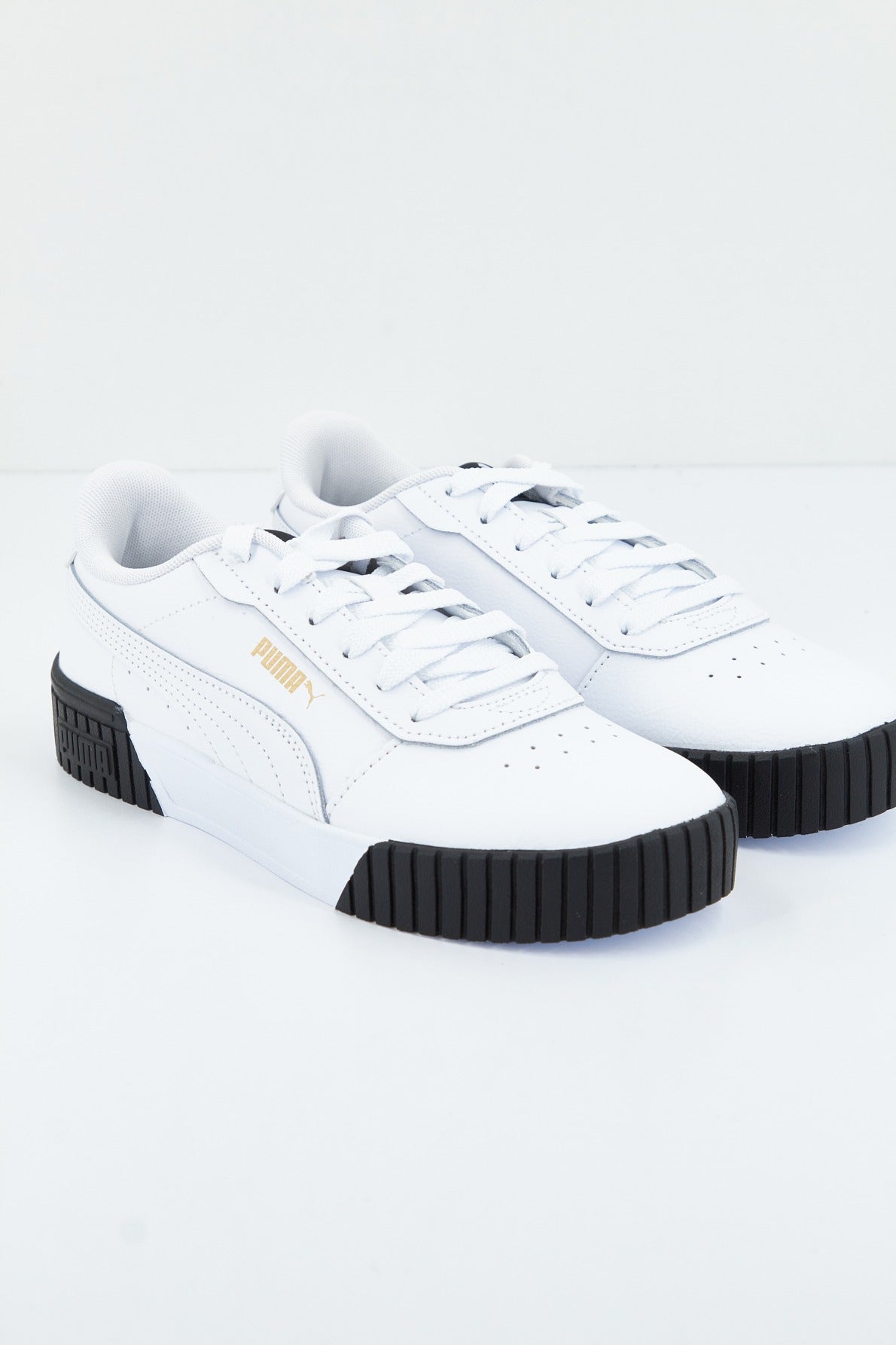 PUMA CARINA . en color BLANCO  (2)