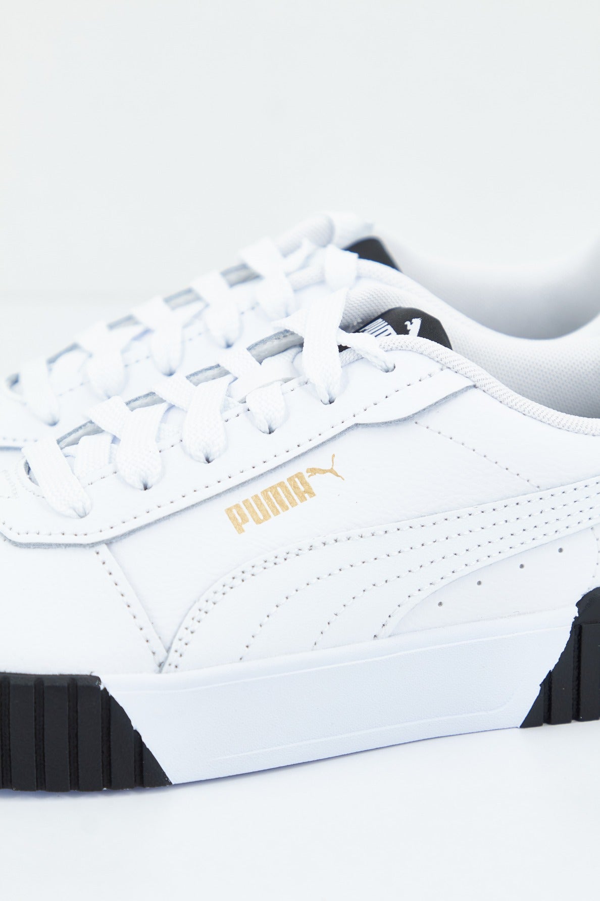 PUMA CARINA . en color BLANCO  (4)