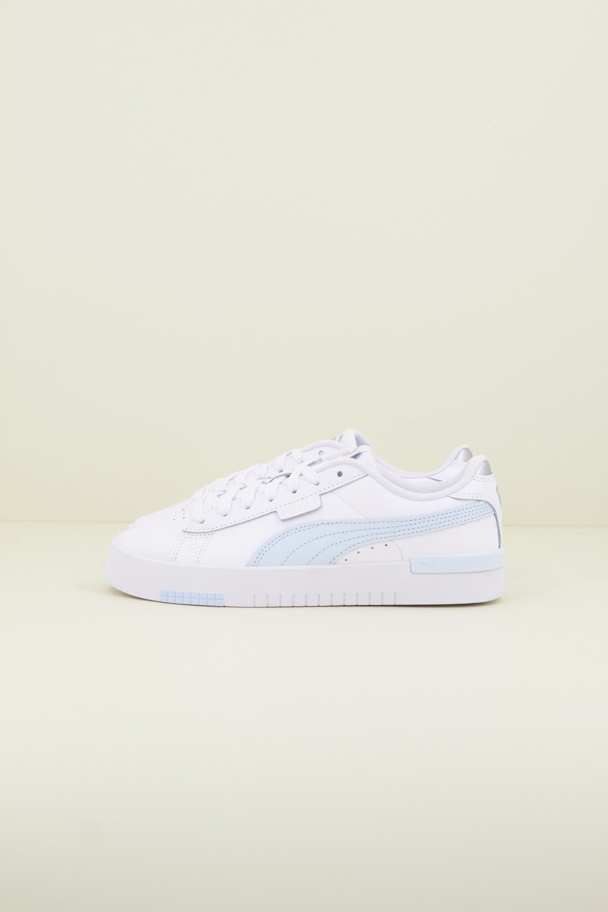 PUMA JADA RENEW en color BLANCO  (1)