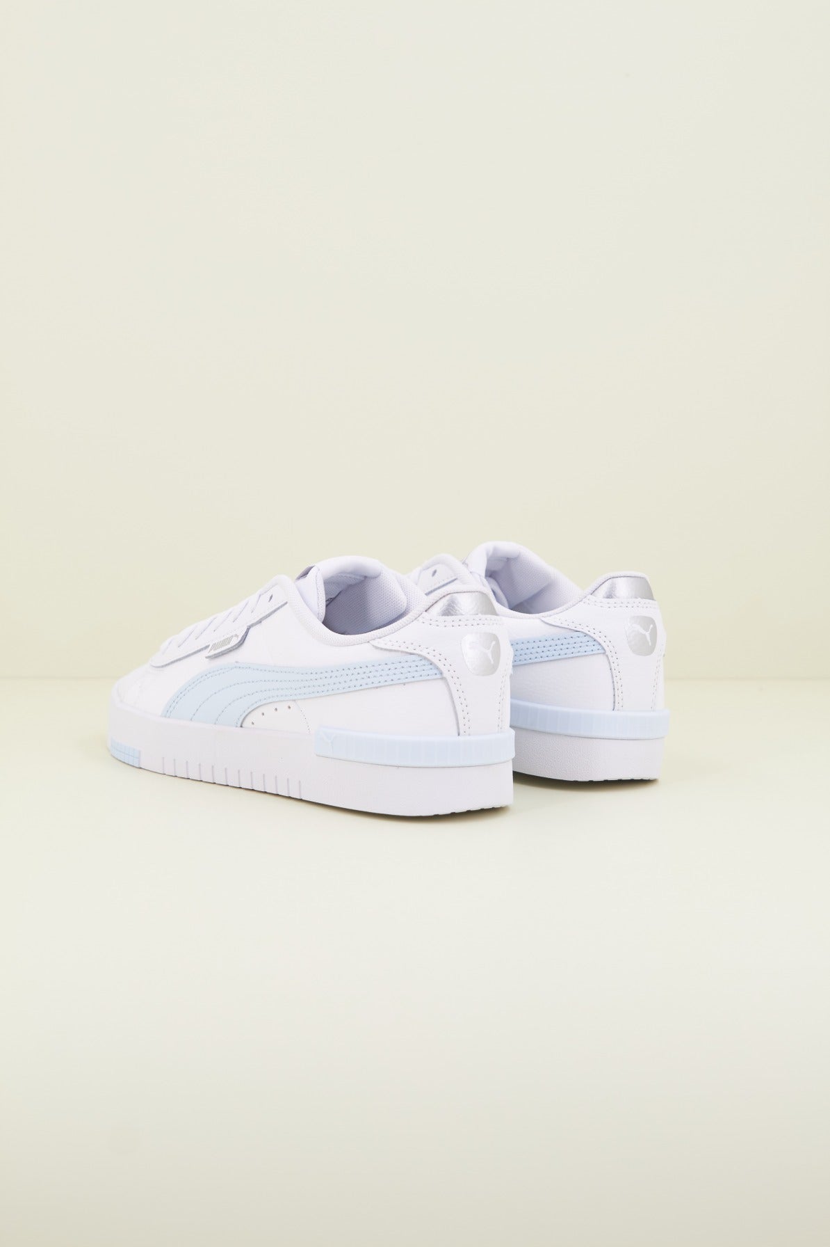 PUMA JADA RENEW en color BLANCO  (3)