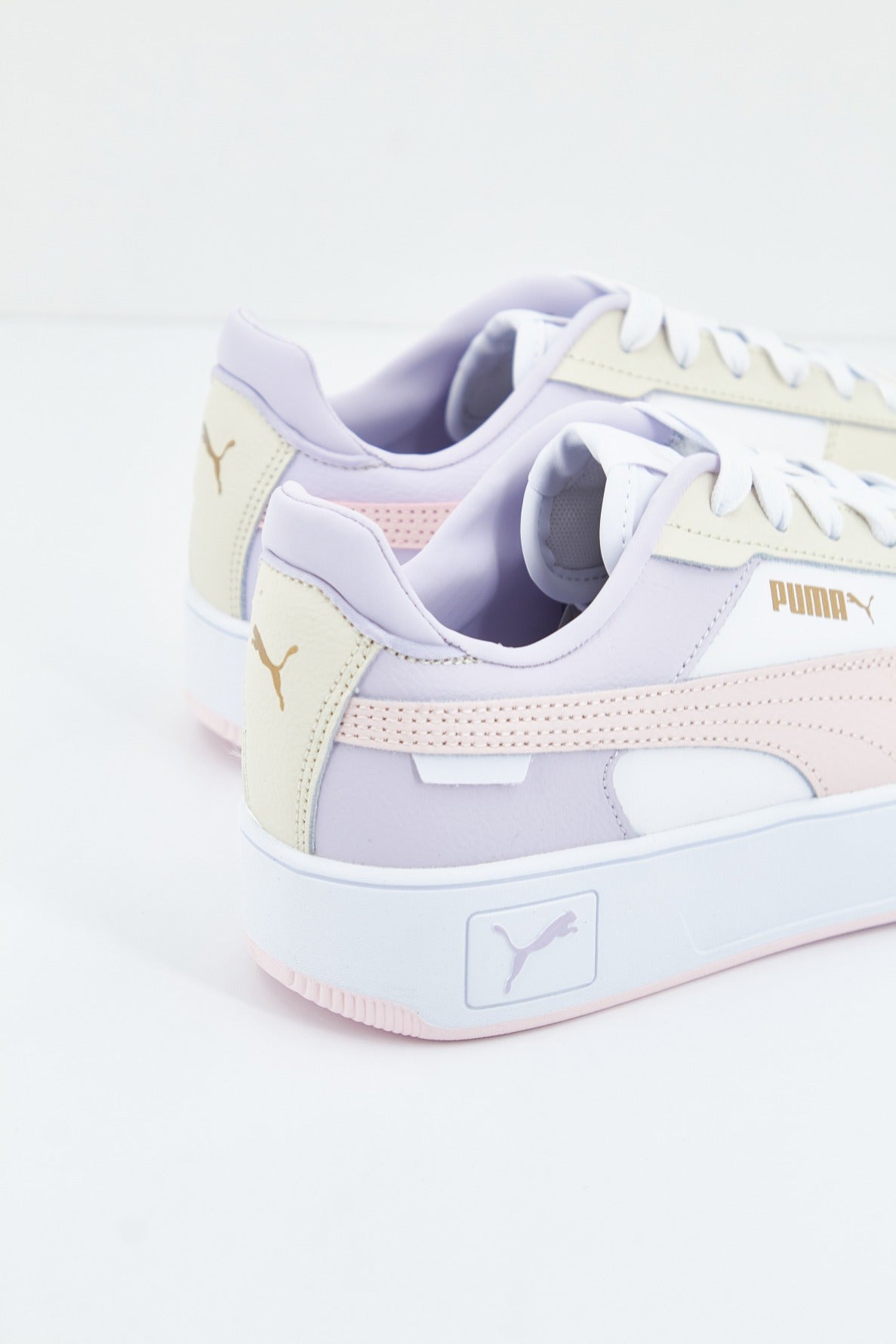 PUMA CARINA STREET en color BLANCO  (3)