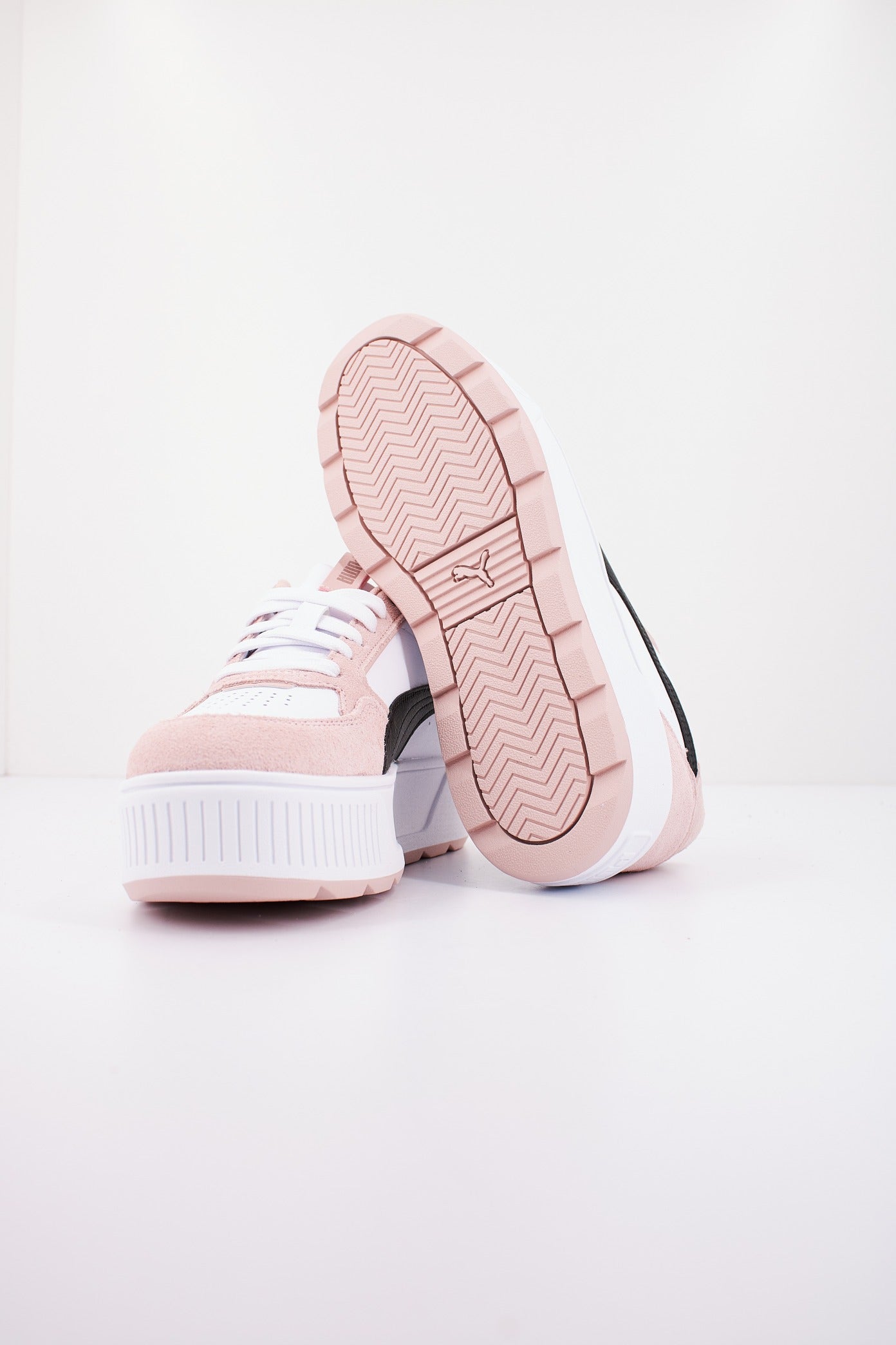 PUMA KARMEN REBELLE en color ROSA  (4)