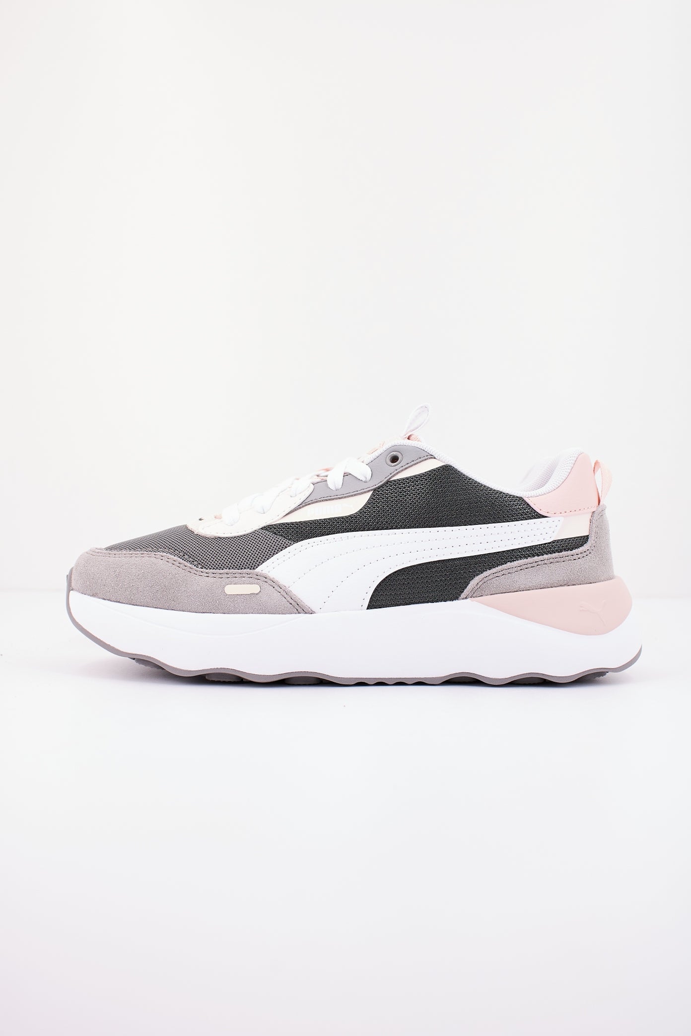 PUMA RUTAMED PLATFORM en color GRIS  (1)