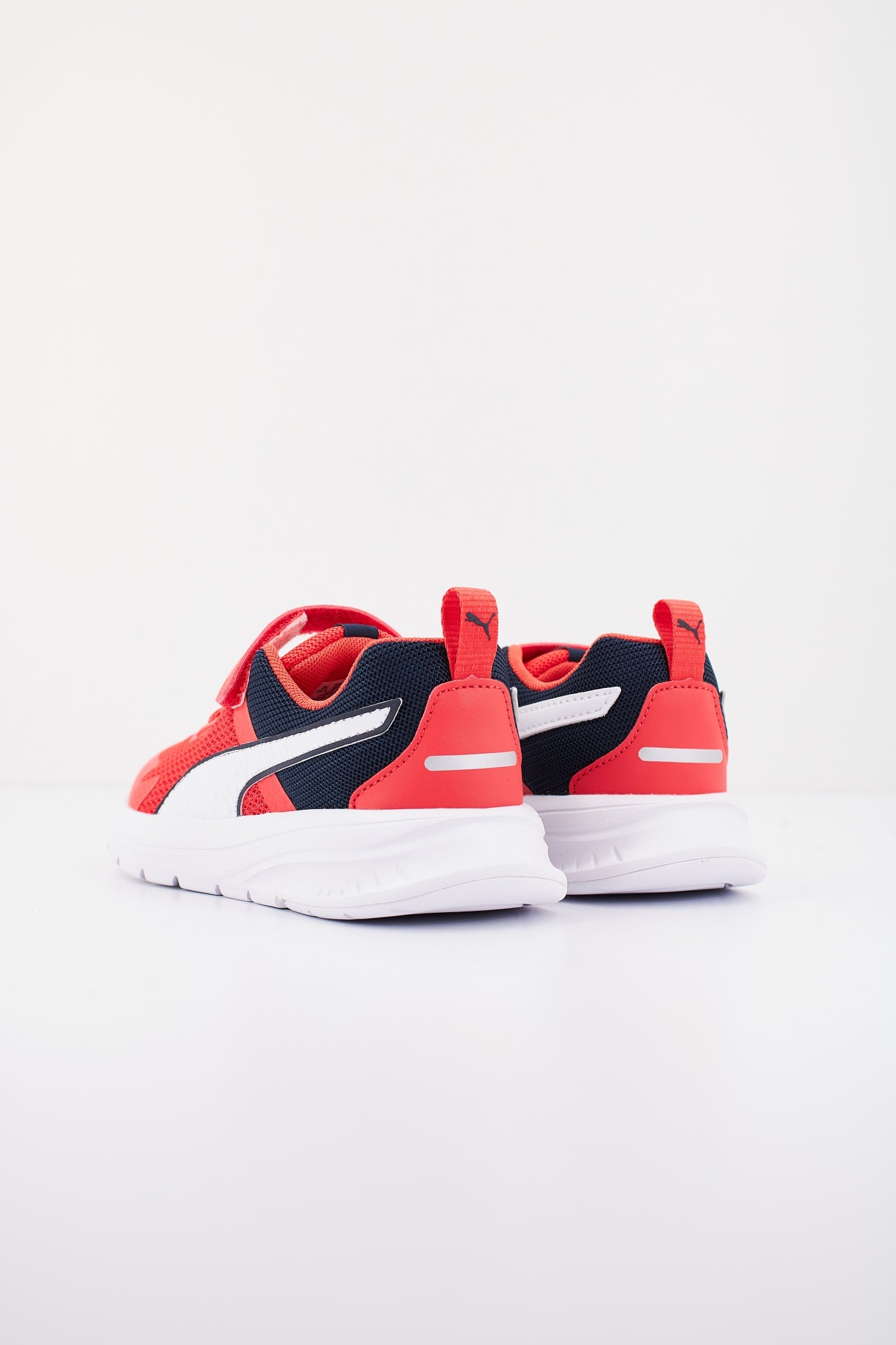 PUMA EVOLVE en color ROJO  (3)