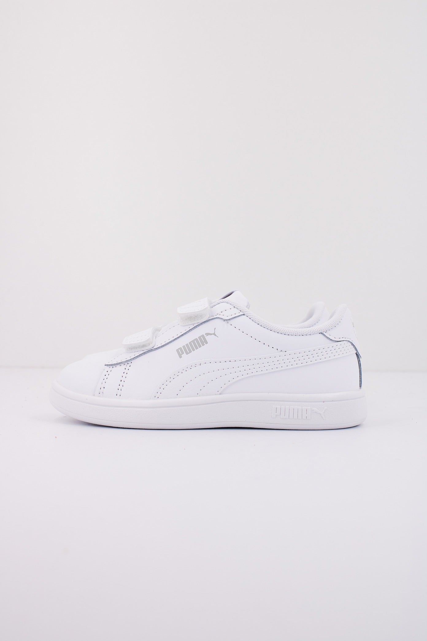 PUMA SMASH . en color BLANCO  (1)