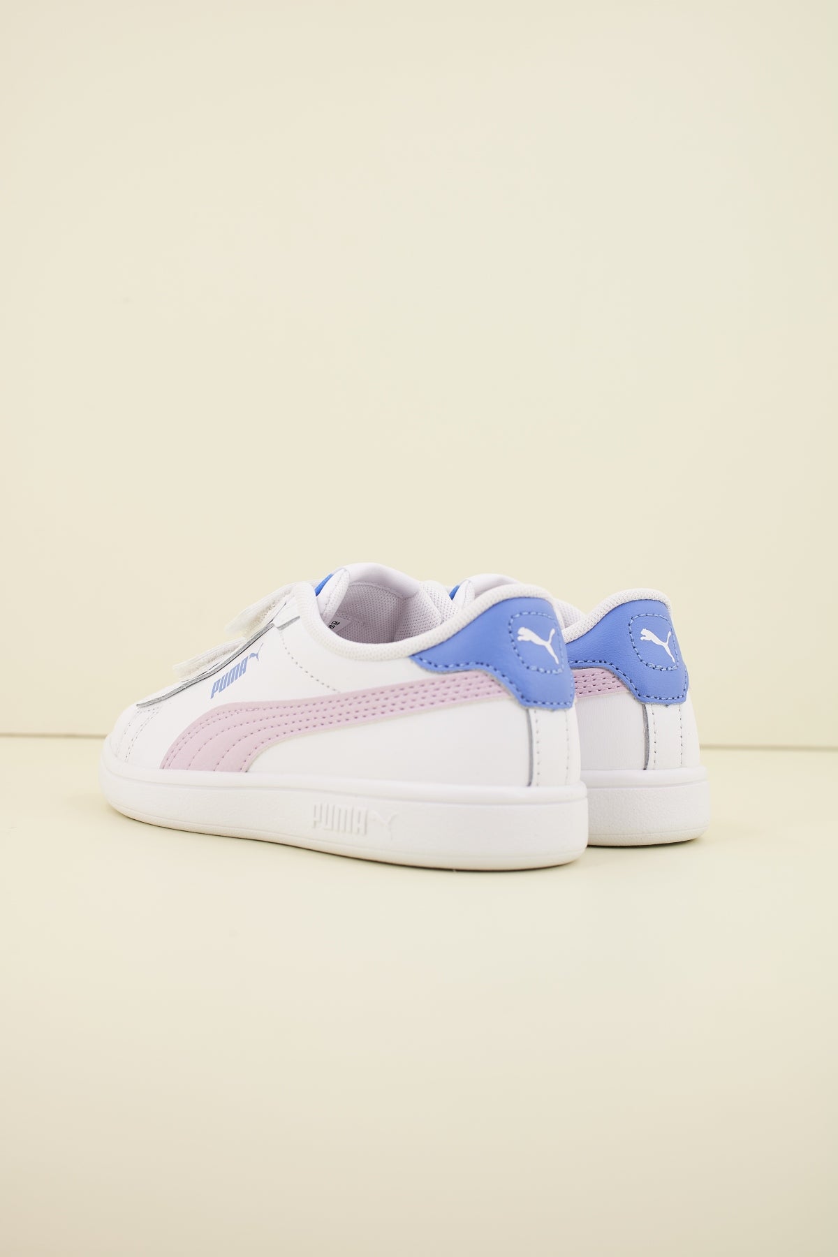 PUMA  SMASH . en color BLANCO  (3)