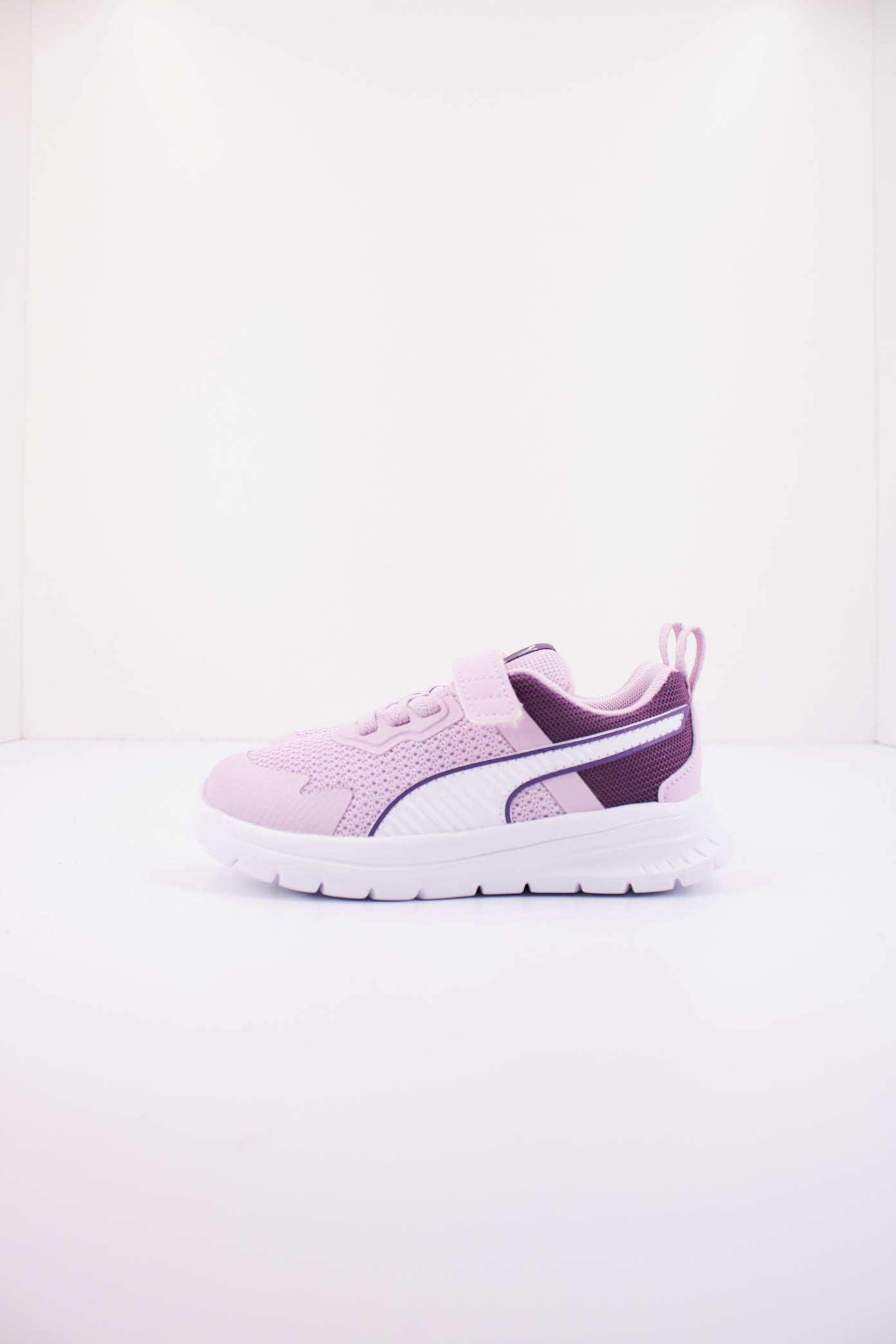 PUMA PUMA EVOLVE en color VIOLETA  (1)