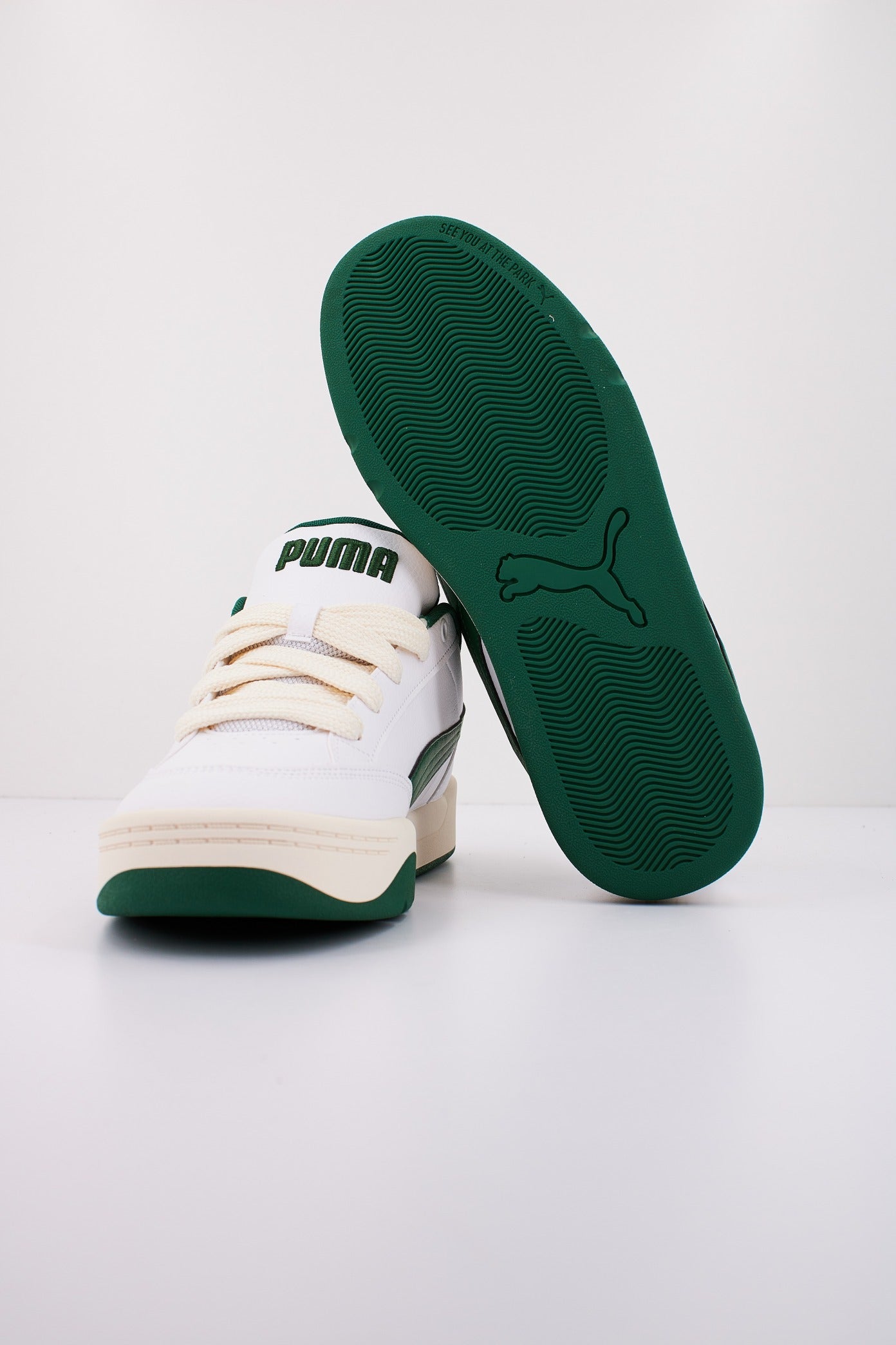 PUMA PARK LIFESTYLE en color BLANCO  (4)