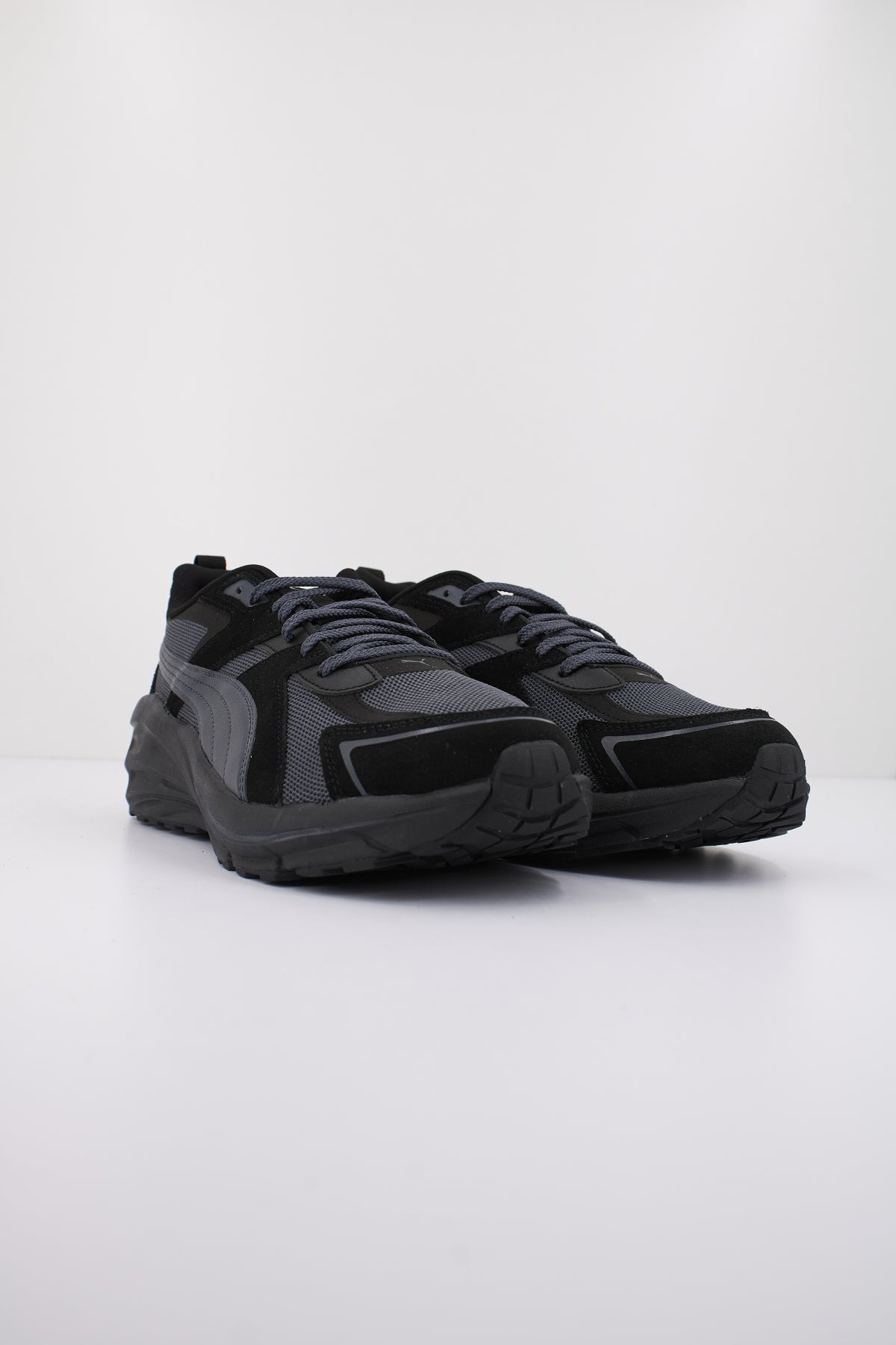 PUMA HYPNOTIC en color NEGRO  (2)