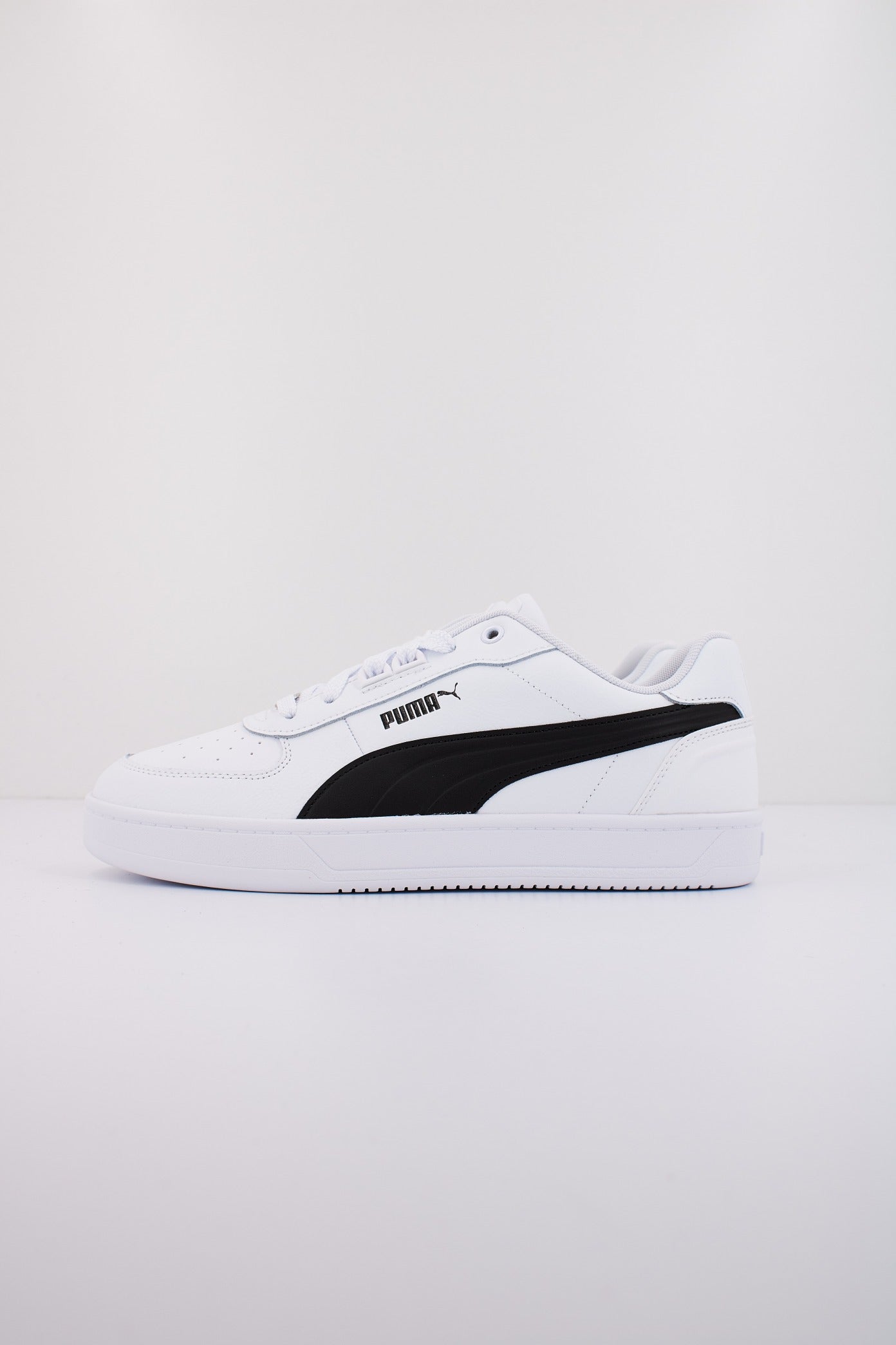 PUMA PUMA CAVEN . LUX en color BLANCO  (1)