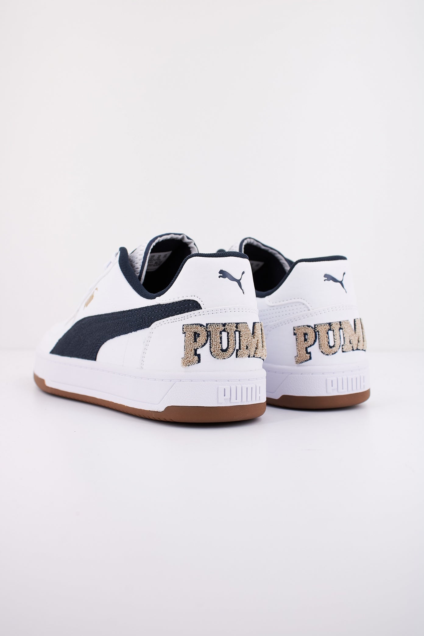 PUMA CAVEN . LUX en color BLANCO  (3)