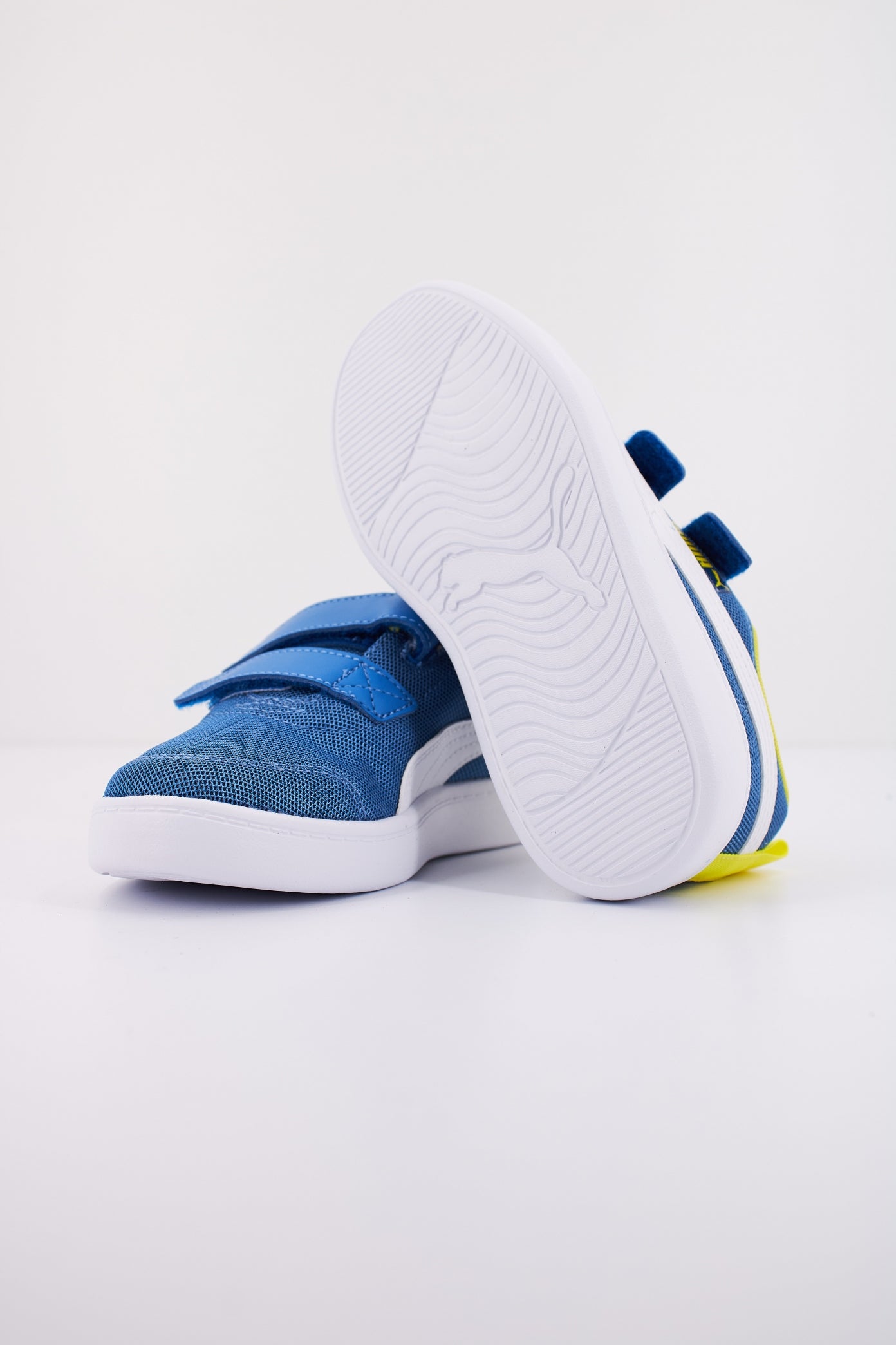 PUMA COURTFLEX V MESH V en color AZUL  (4)