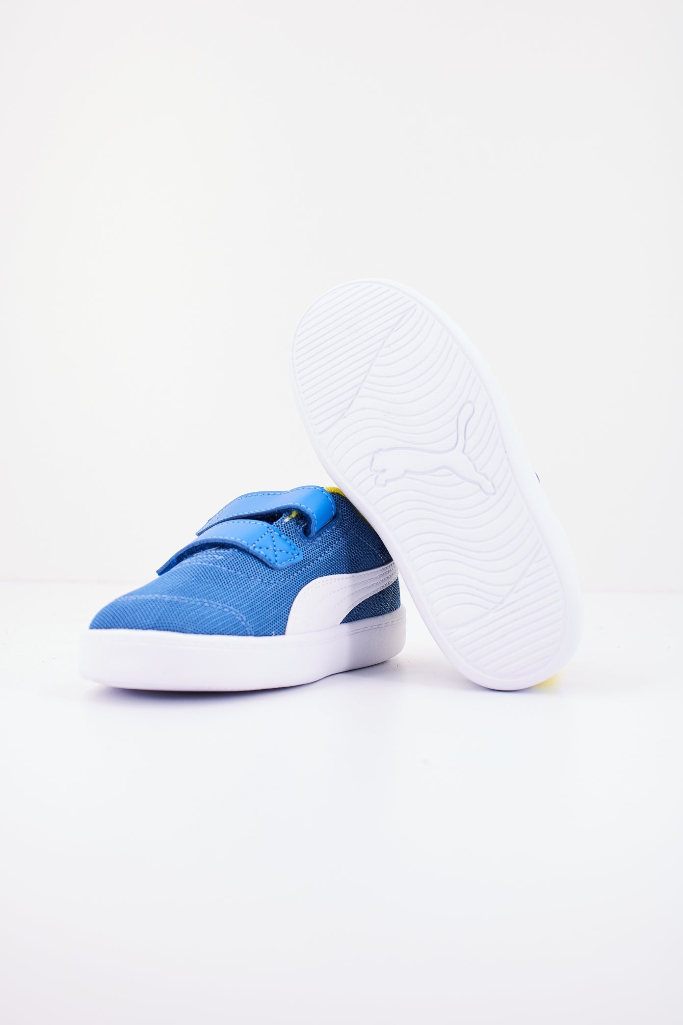 PUMA COURTFLEX V MESH V en color AZUL  (4)