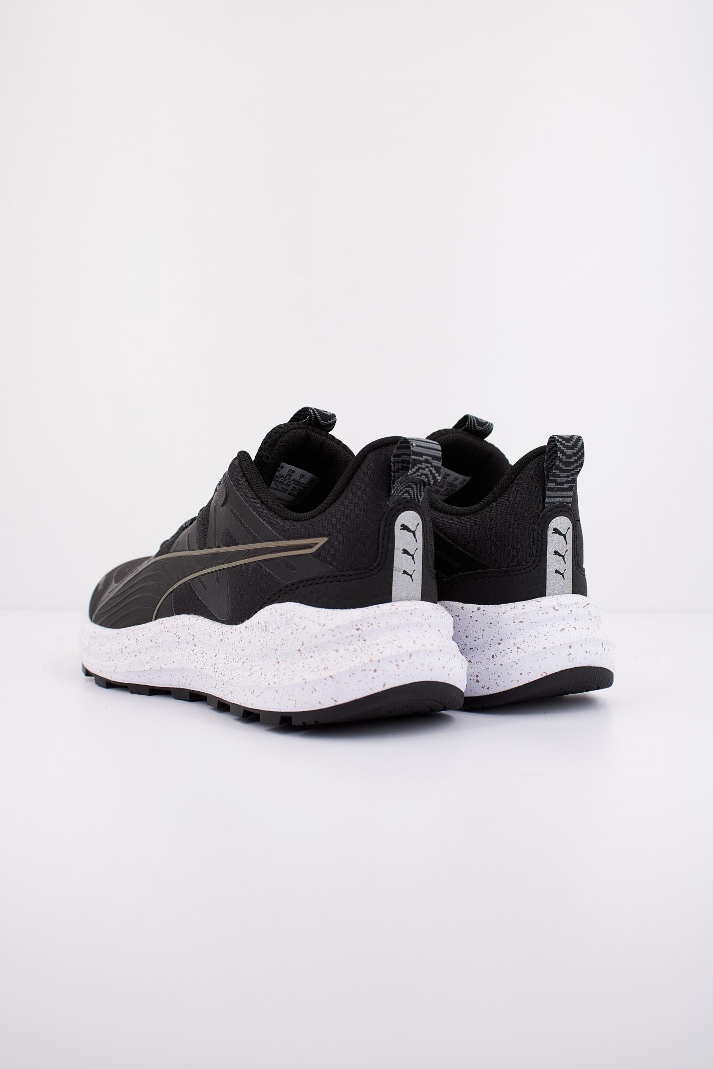 PUMA REFLECT LITE TRAIL en color NEGRO  (3)