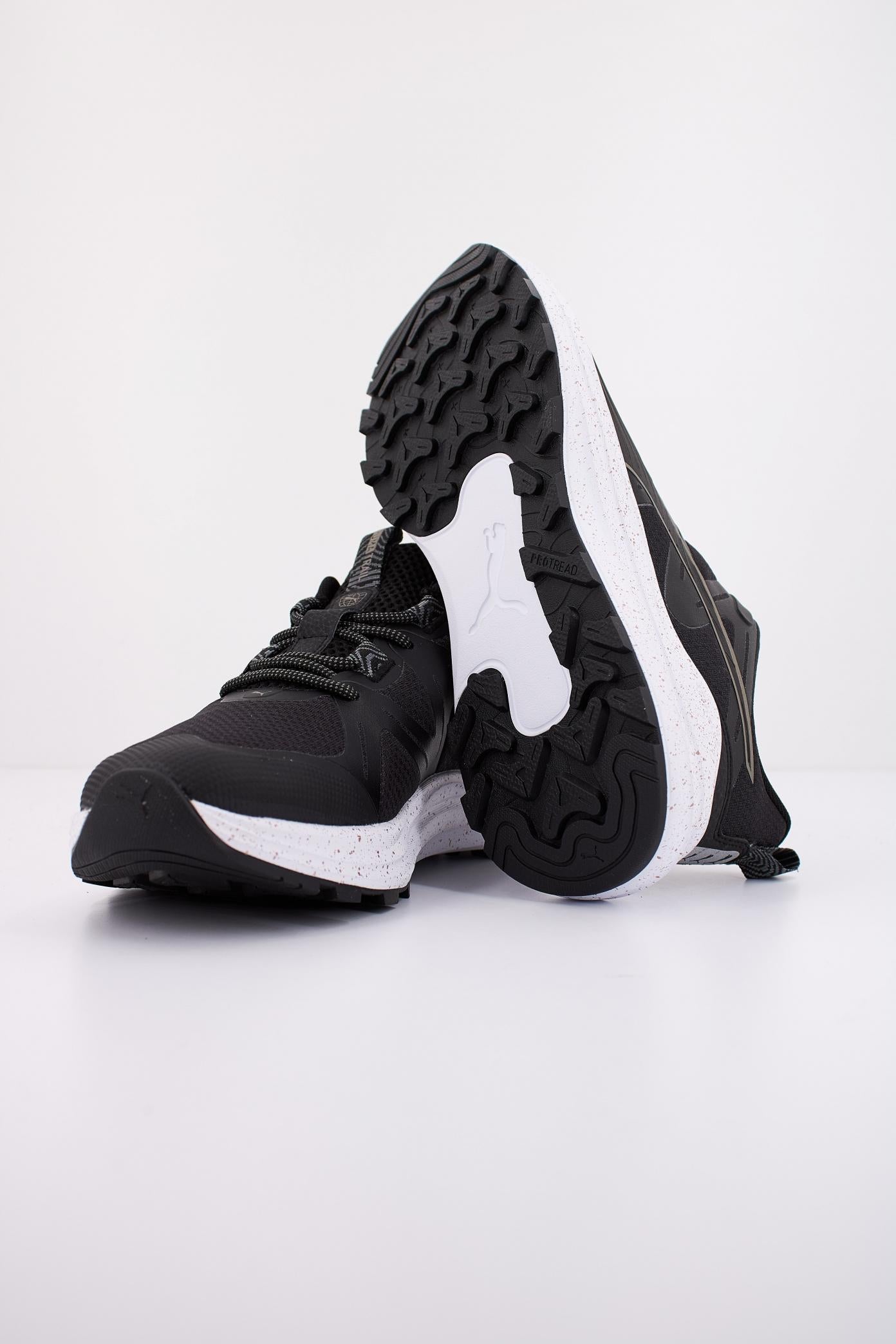 PUMA REFLECT LITE TRAIL en color NEGRO  (4)