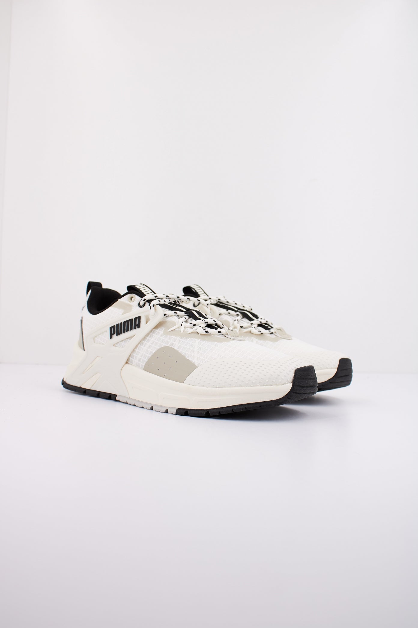 PUMA PACER + TRAIL en color BLANCO  (2)