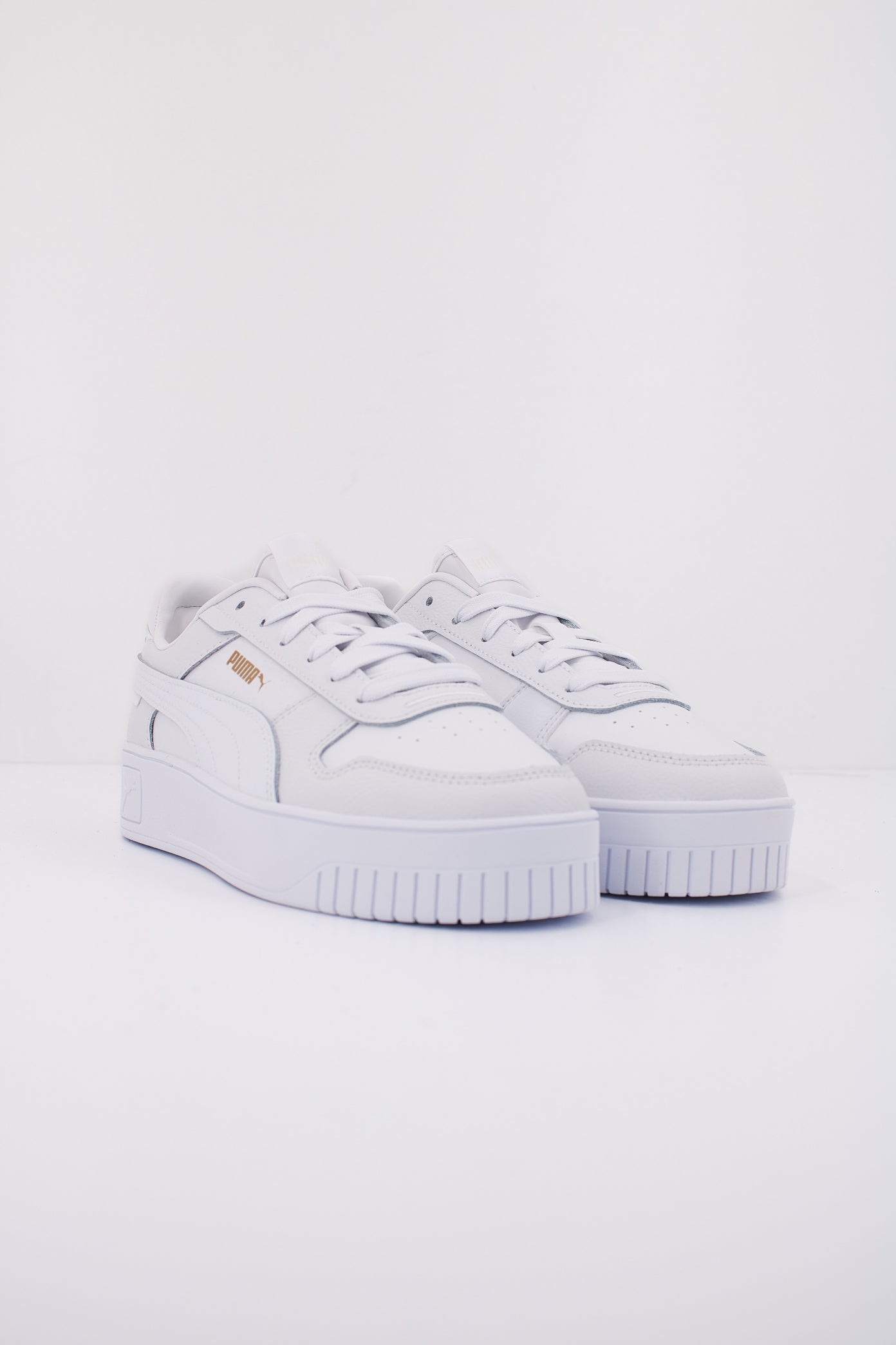 PUMA CARINA STREET JR en color BLANCO  (2)