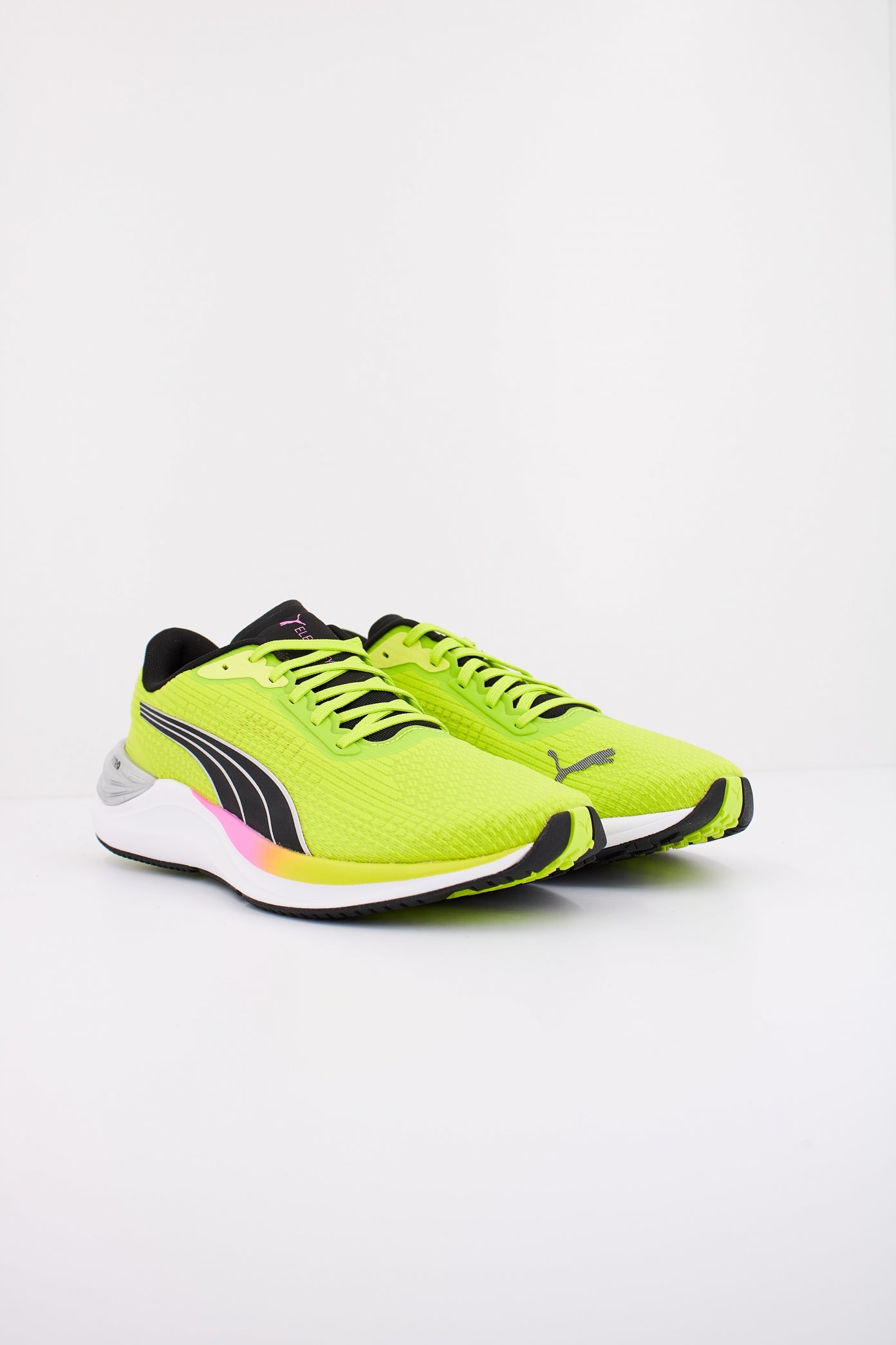 PUMA ELECTRIFY NITRO  WNS en color VERDE  (2)