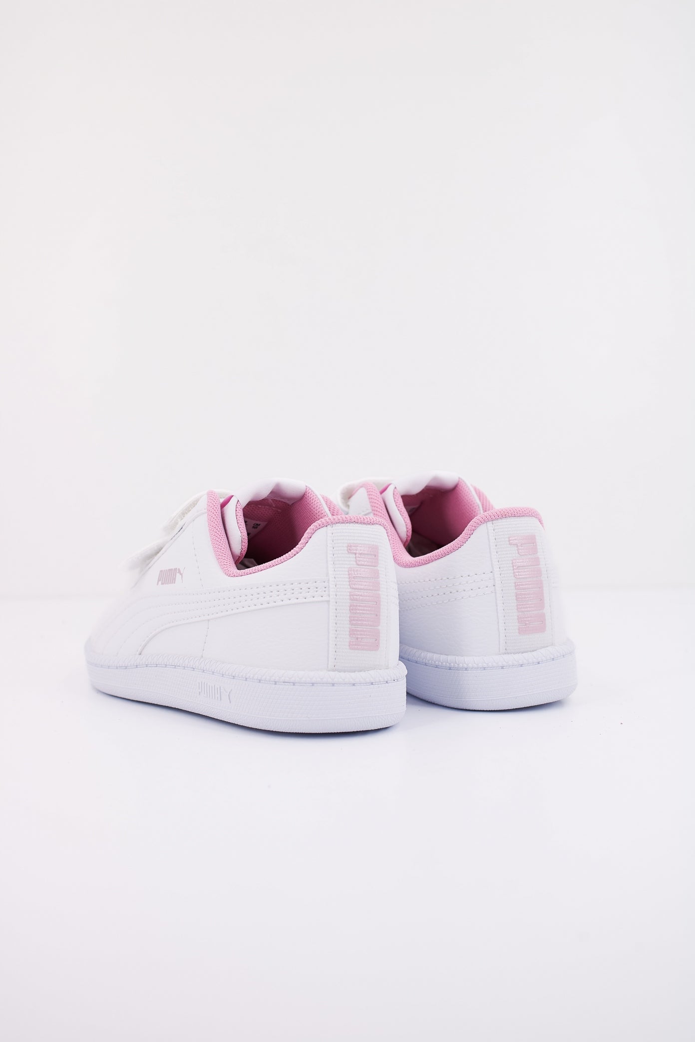 PUMA  UP GLITTER V PS en color BLANCO  (4)