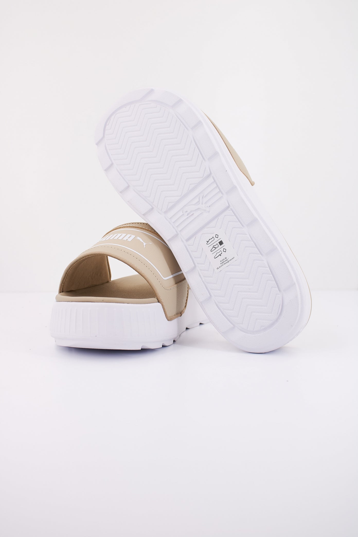 PUMA KARMEN SLIDE en color BEIS  (5)