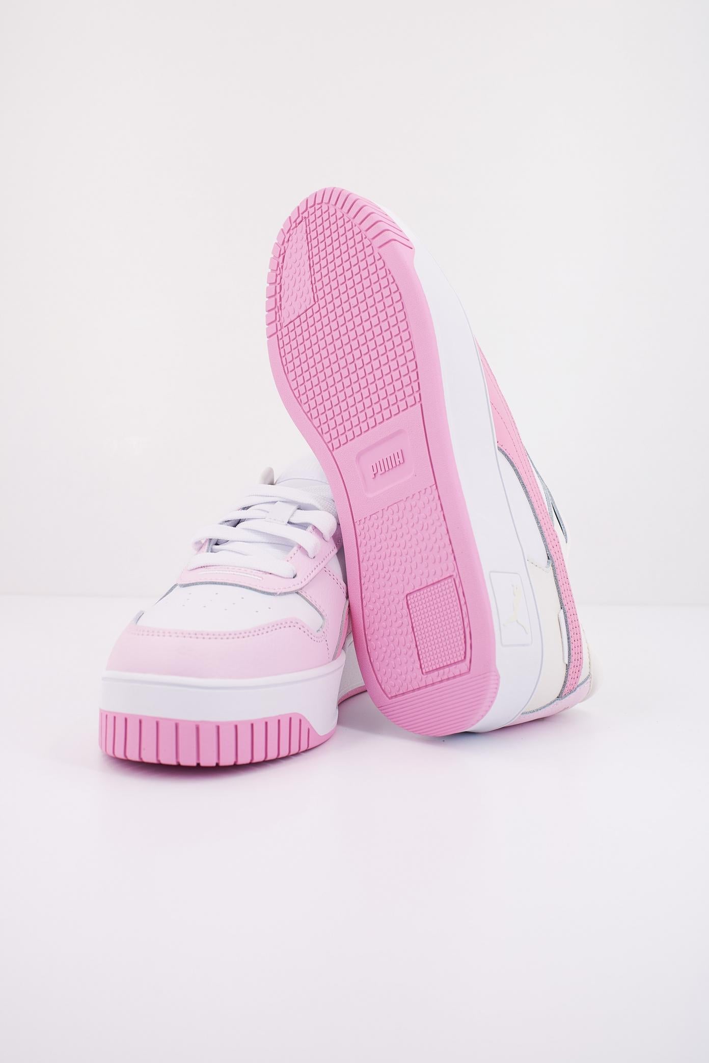 PUMA CARINA STREET en color BLANCO  (5)