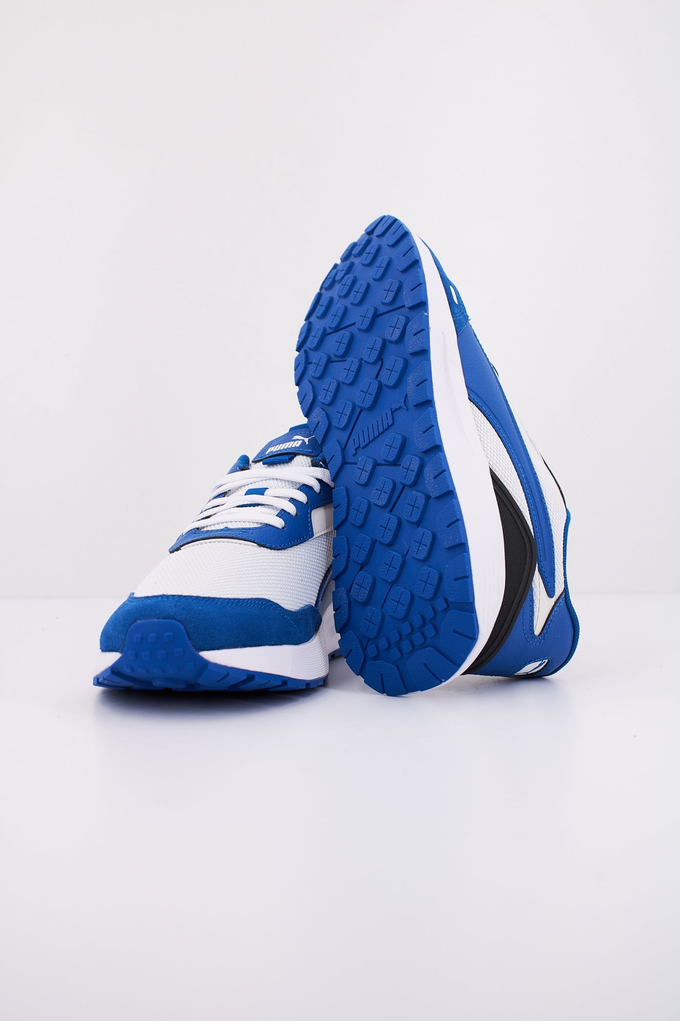 PUMA RUNTAMED PLUS en color AZUL  (5)