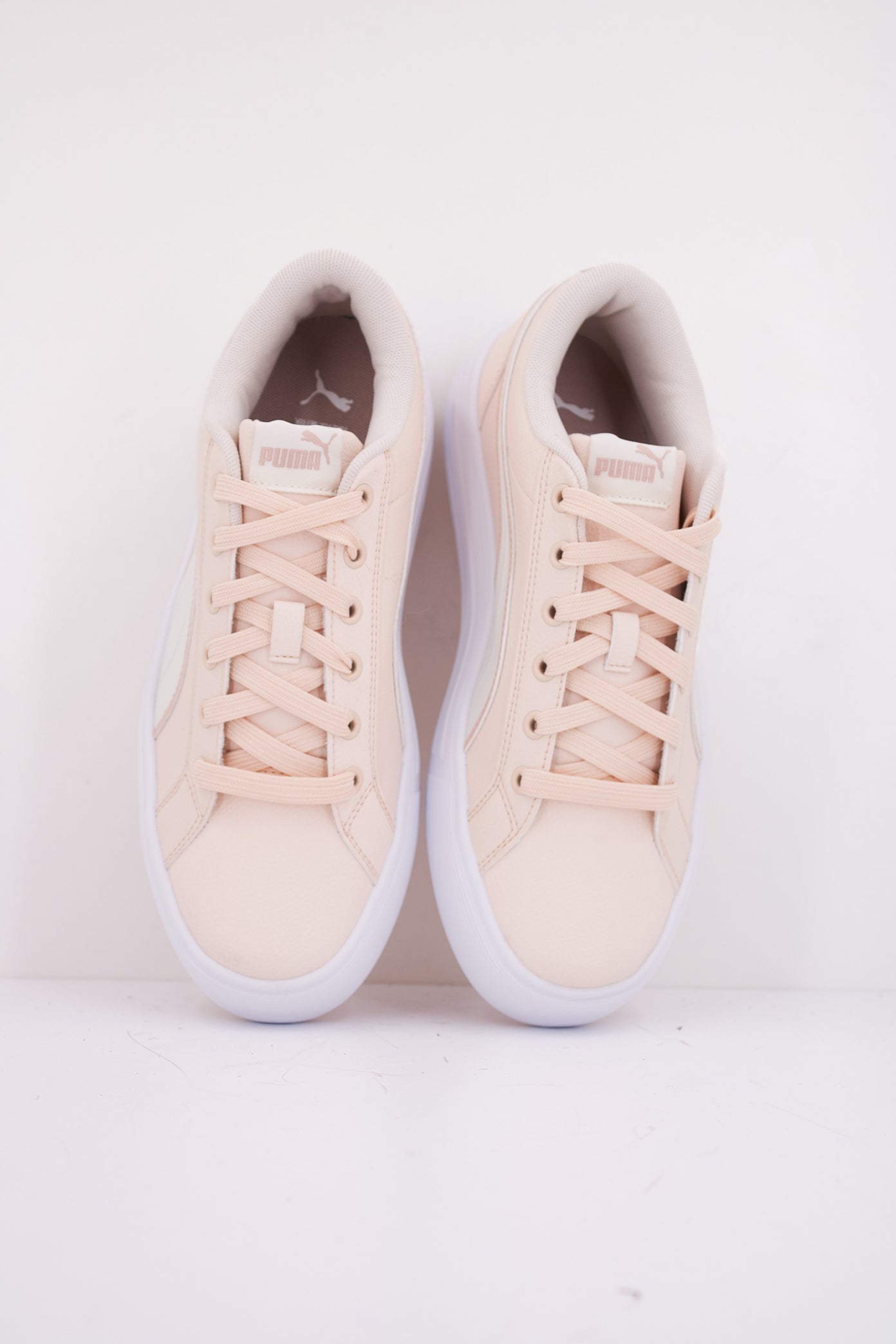 PUMA KAIA . en color ROSA  (3)