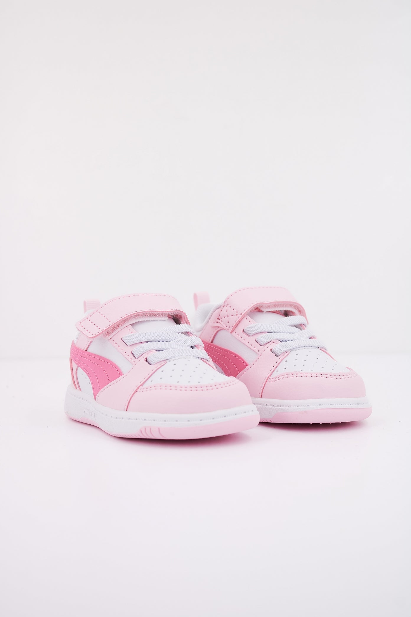 PUMA REBOUND V LO AC+ INF en color ROSA  (2)