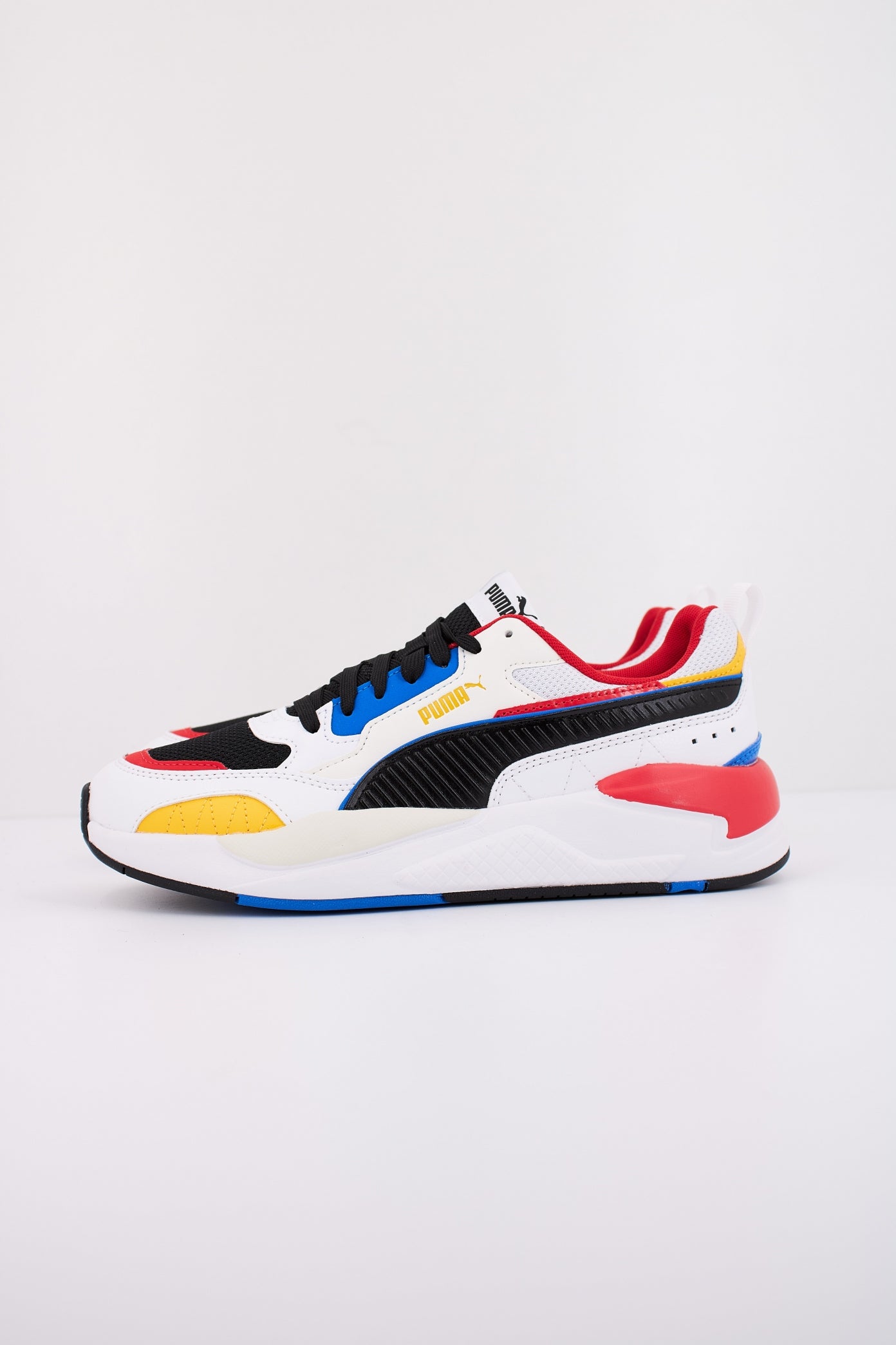 PUMA X-RAY  SQUARE en color BLANCO  (1)