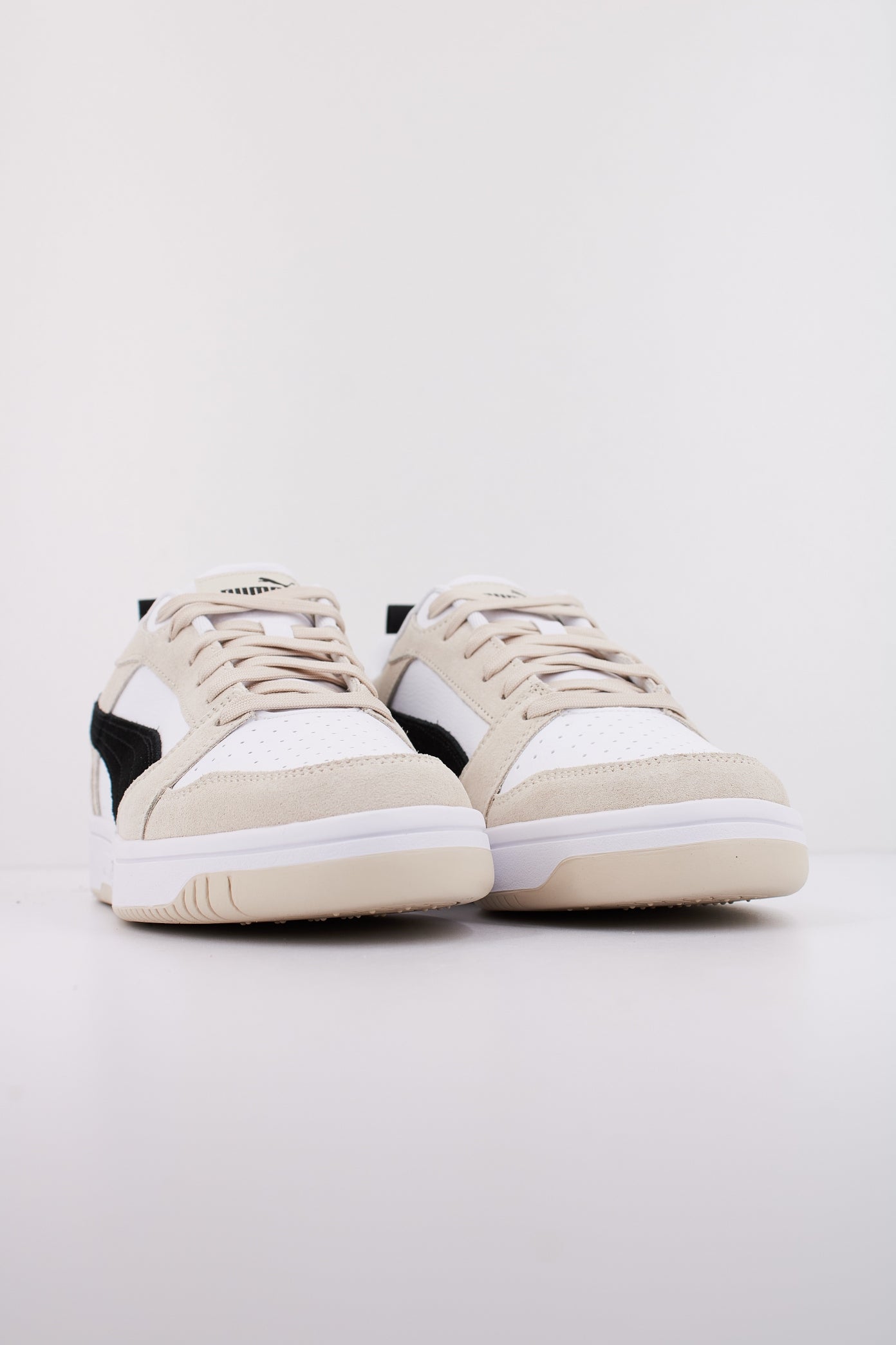 PUMA REBOUND V LOW SD en color BLANCO  (2)