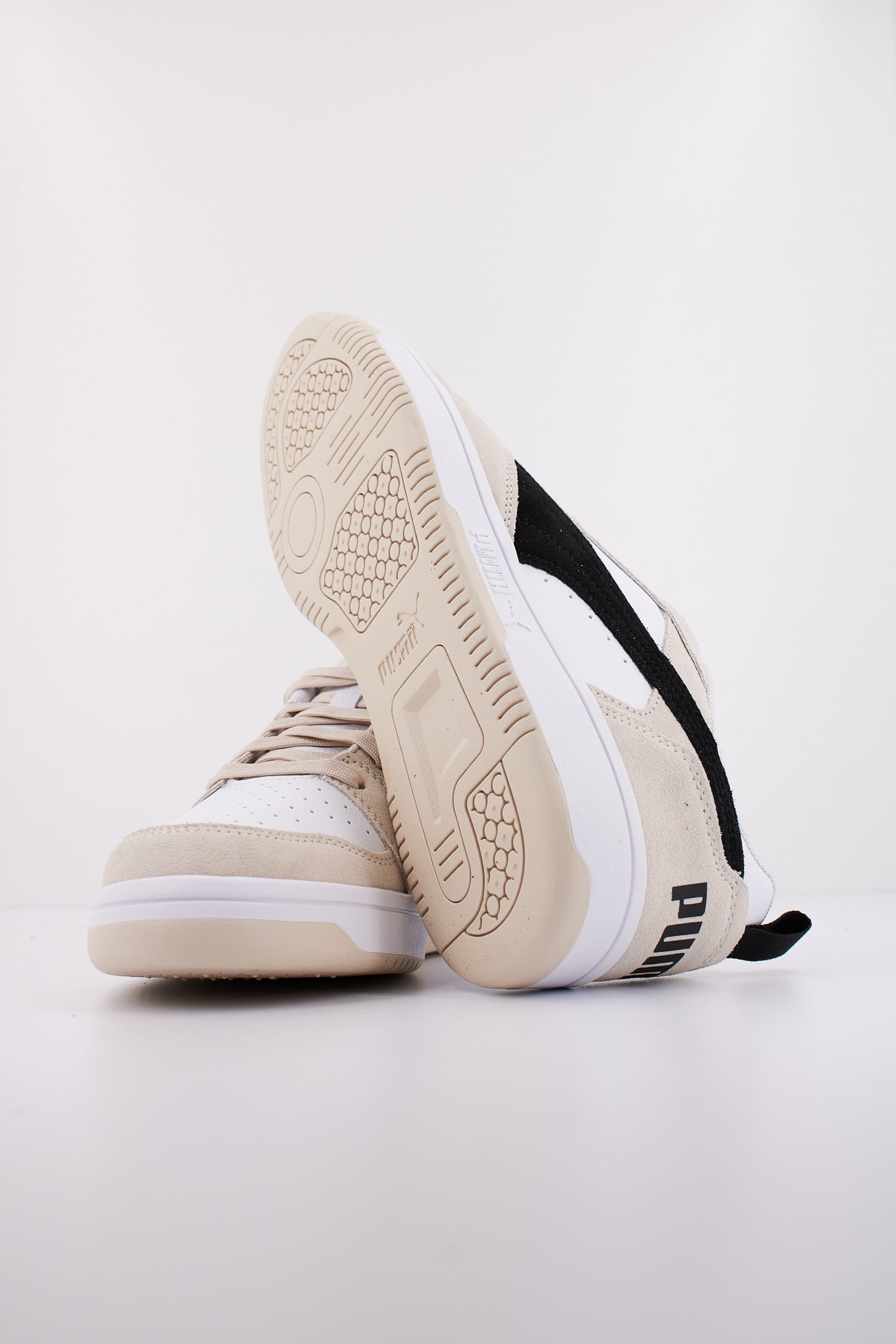 PUMA REBOUND V LOW SD en color BLANCO  (5)