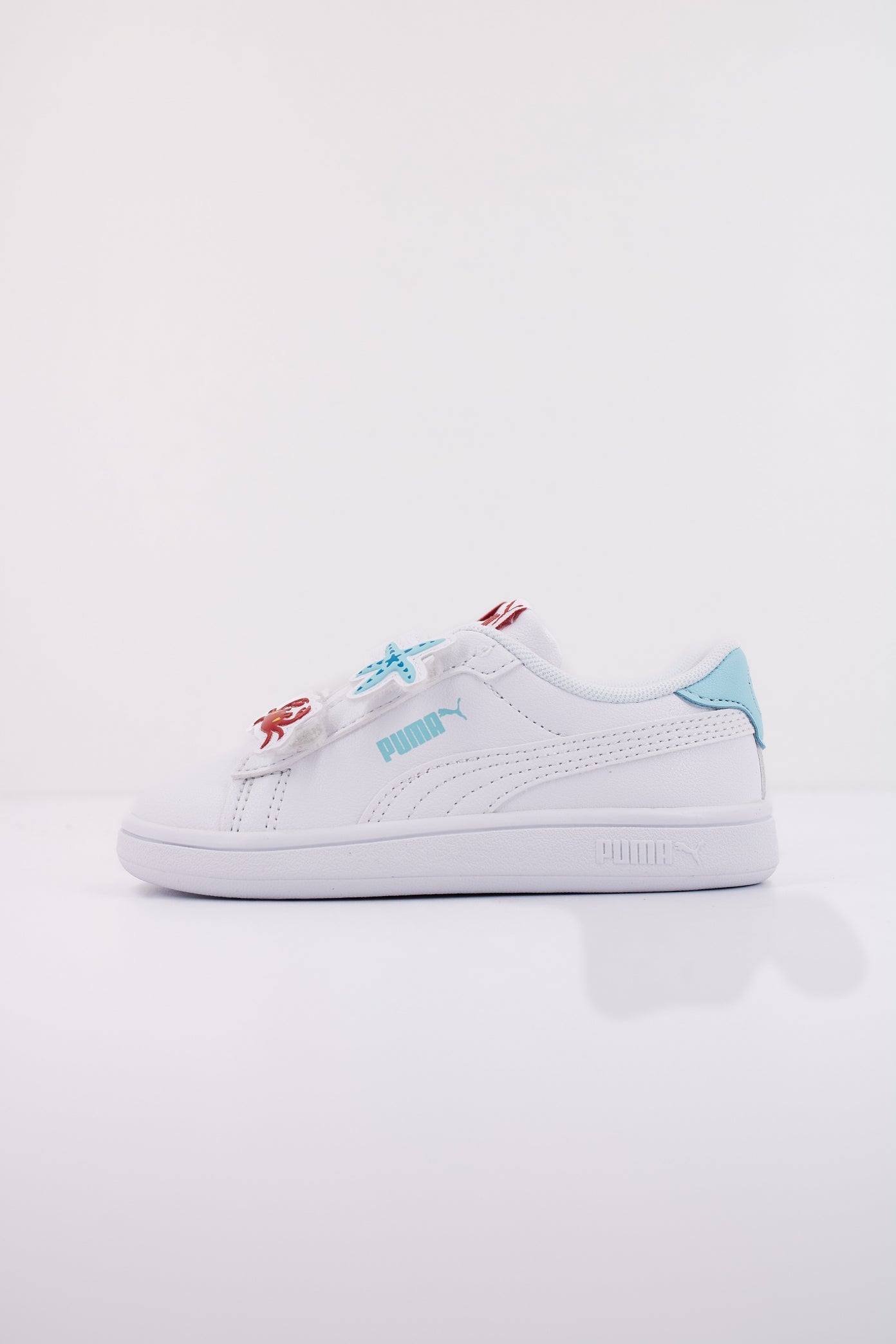 PUMA SMASH . BADGES V IN en color BLANCO  (1)