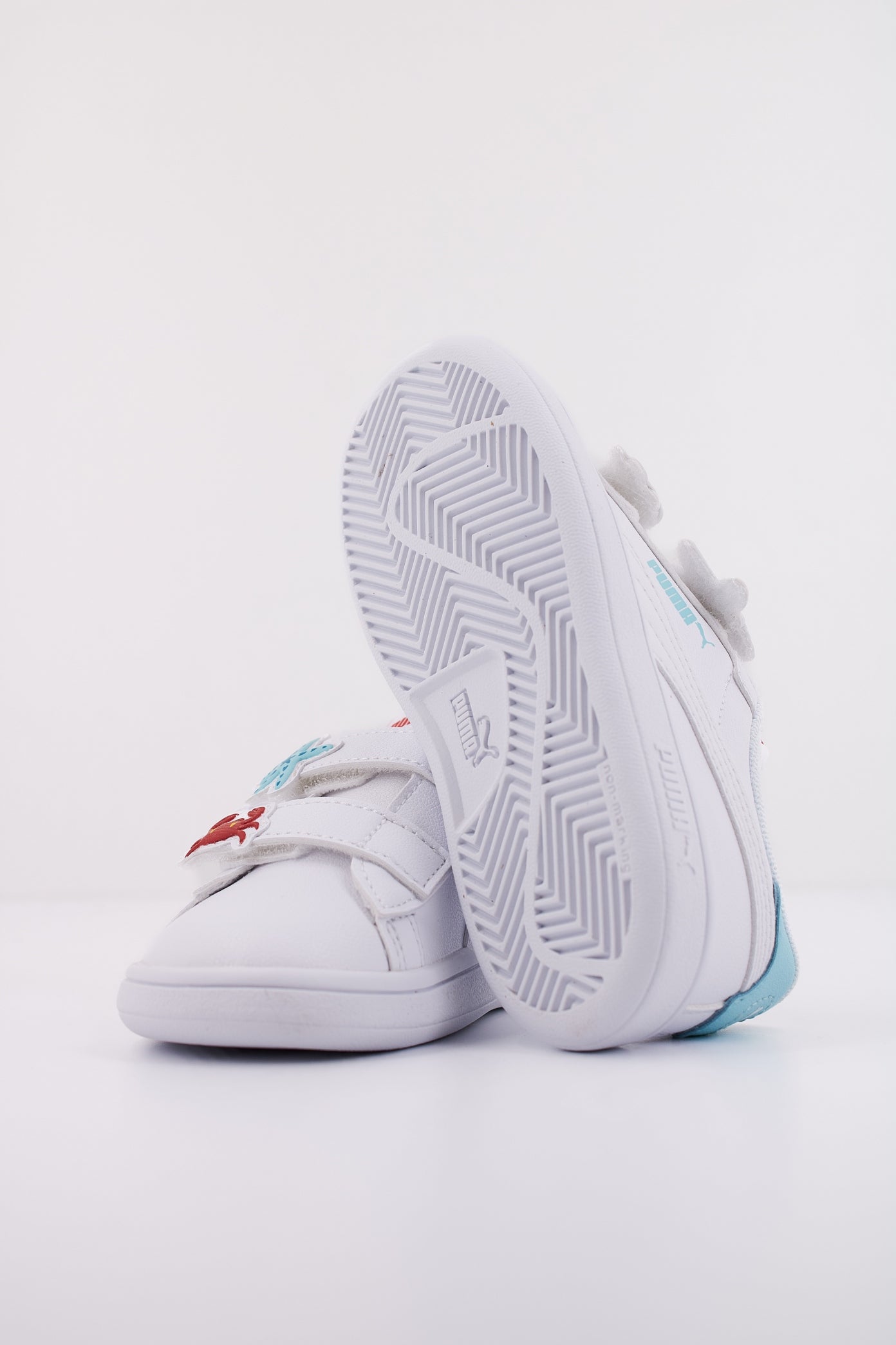 PUMA SMASH . BADGES V IN en color BLANCO  (5)