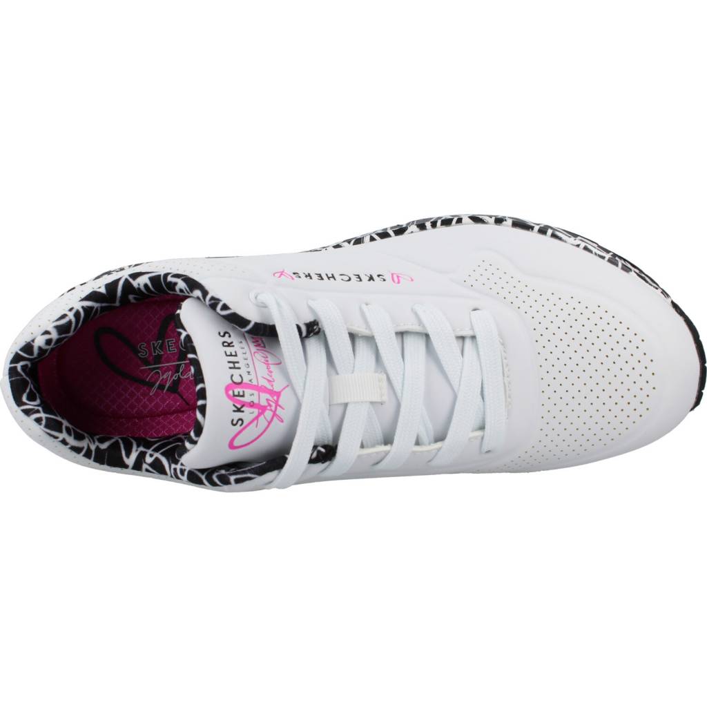 SKECHERS UNO - LOVING LOVE en color BLANCO  (7)