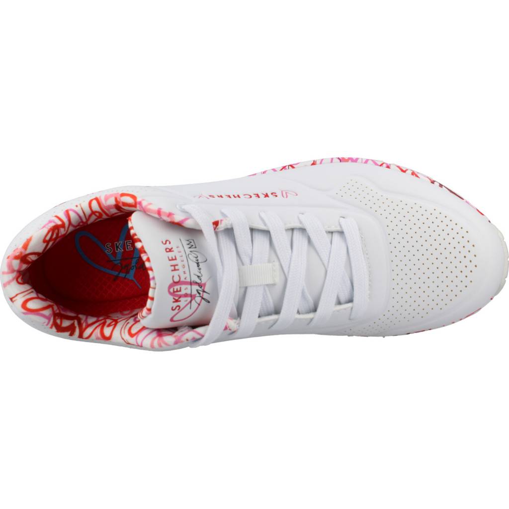 SKECHERS UNO - LOVING LOVE en color BLANCO  (7)