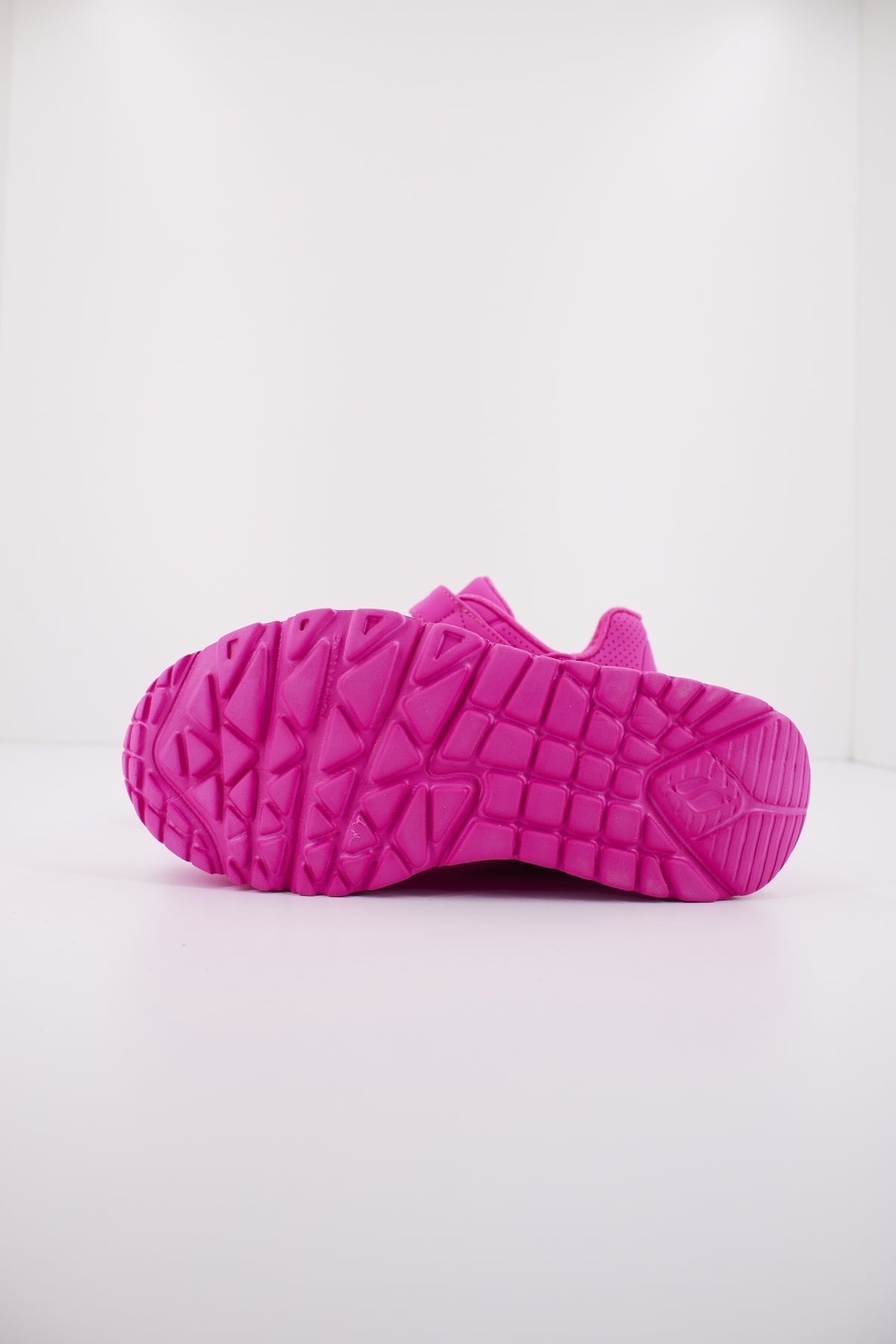 SKECHERS UNO LITE en color ROSA  (4)