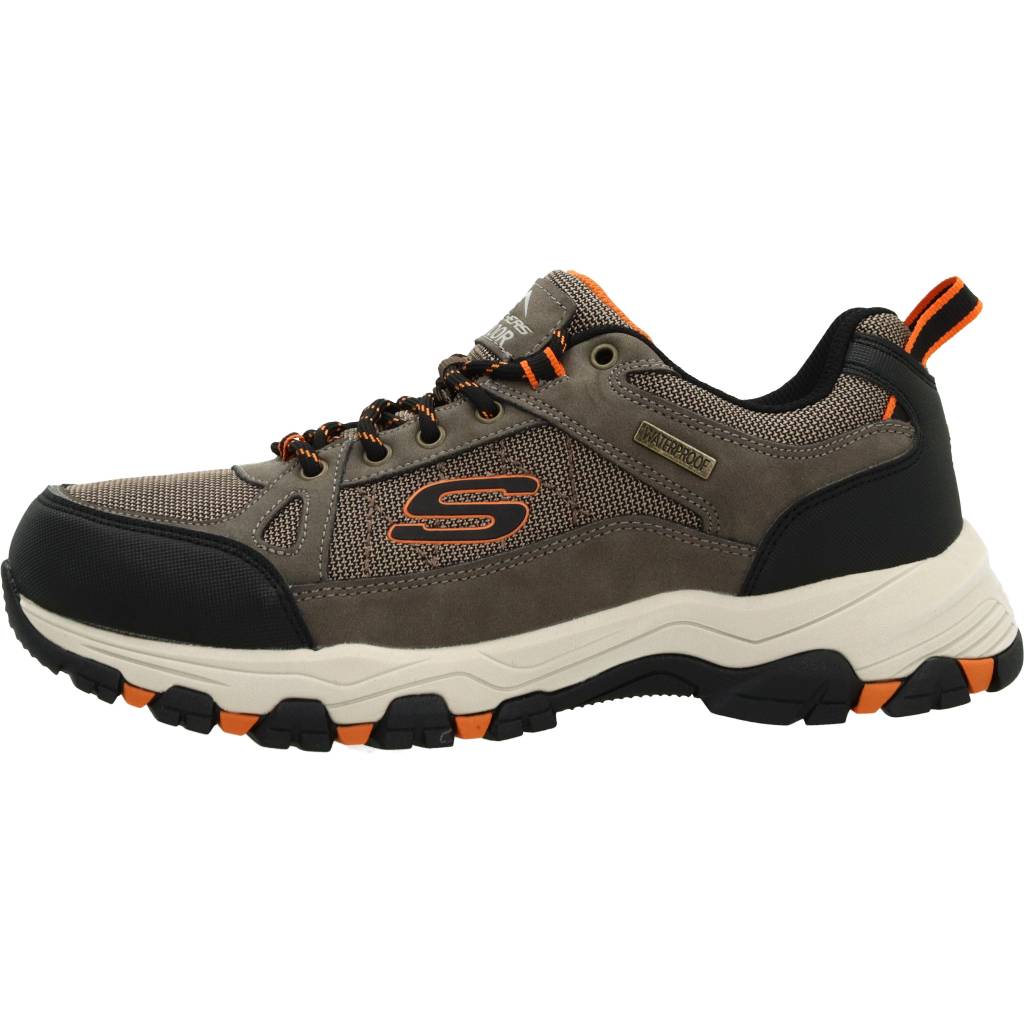 SKECHERS SELMEN CORMACK en color MARRON  (2)