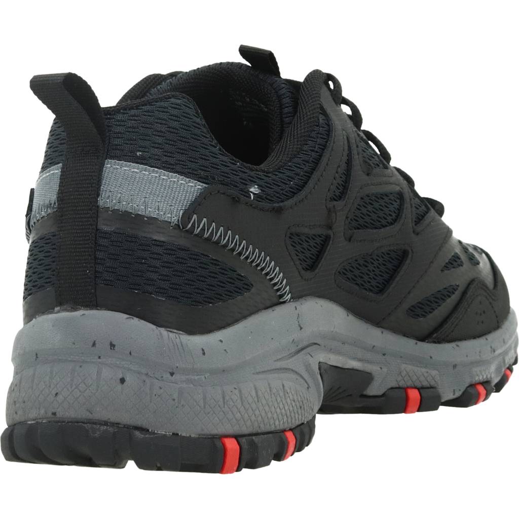 SKECHERS  HILLCREST en color NEGRO  (3)