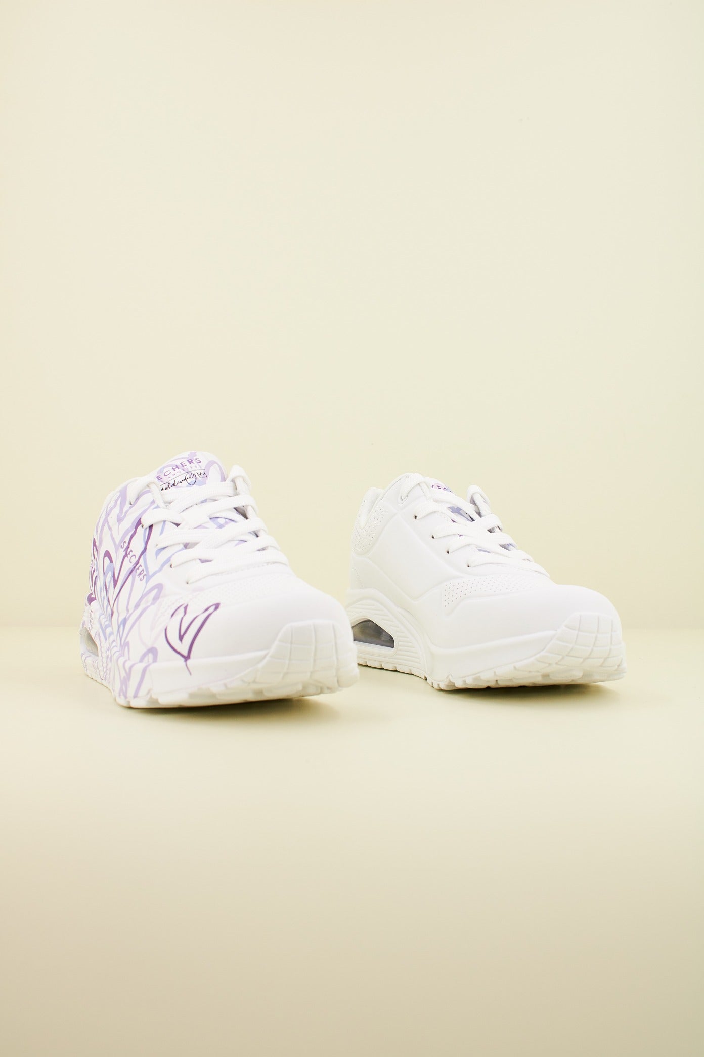 SKECHERS UNO-SPREAD THE LOVE en color BLANCO  (2)