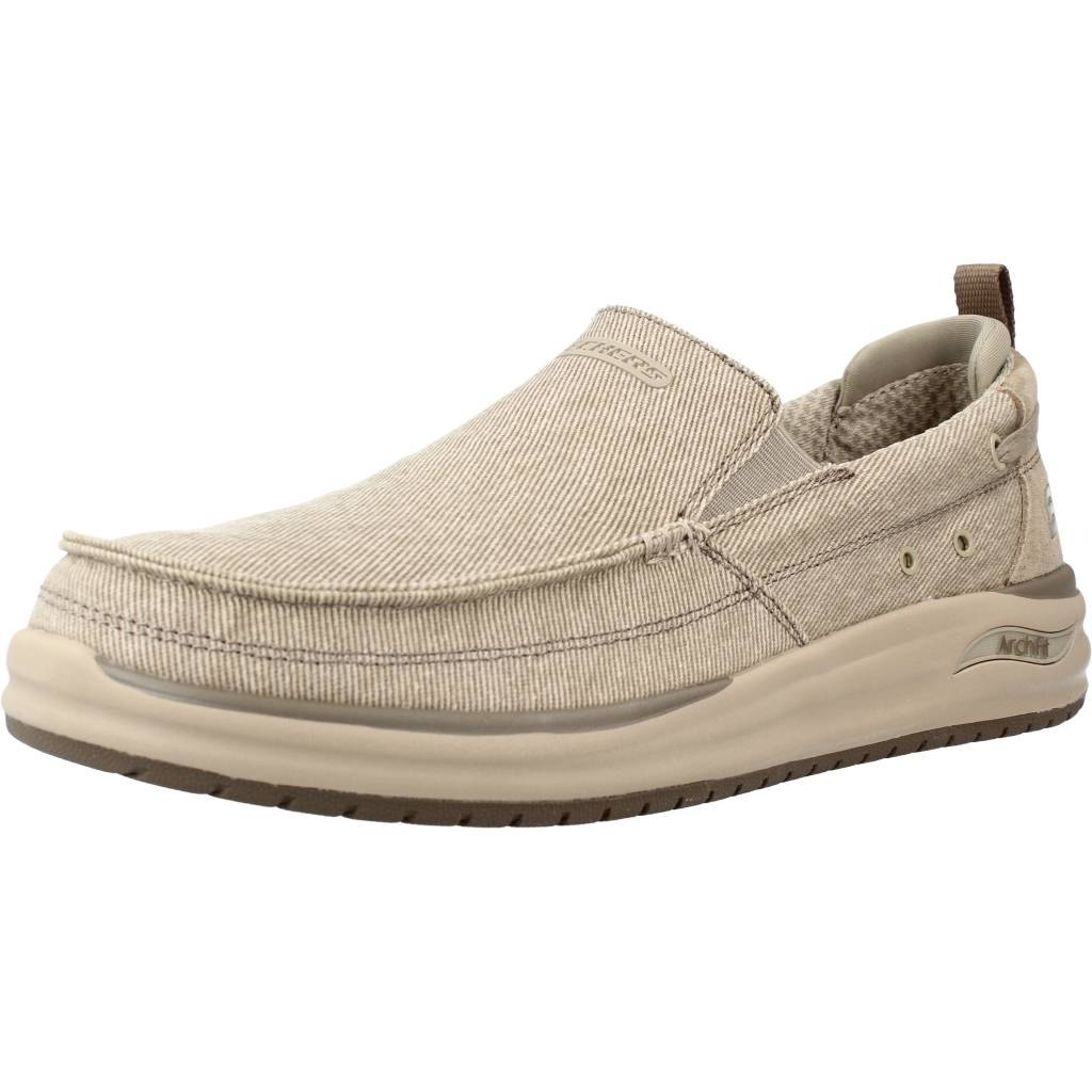 SKECHERS ARCH FIT MELO en color BEIS  (1)